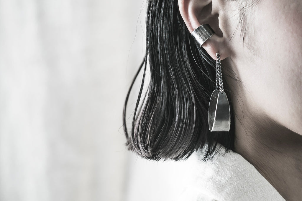 Oxy dyed Silver Earring (Medium)