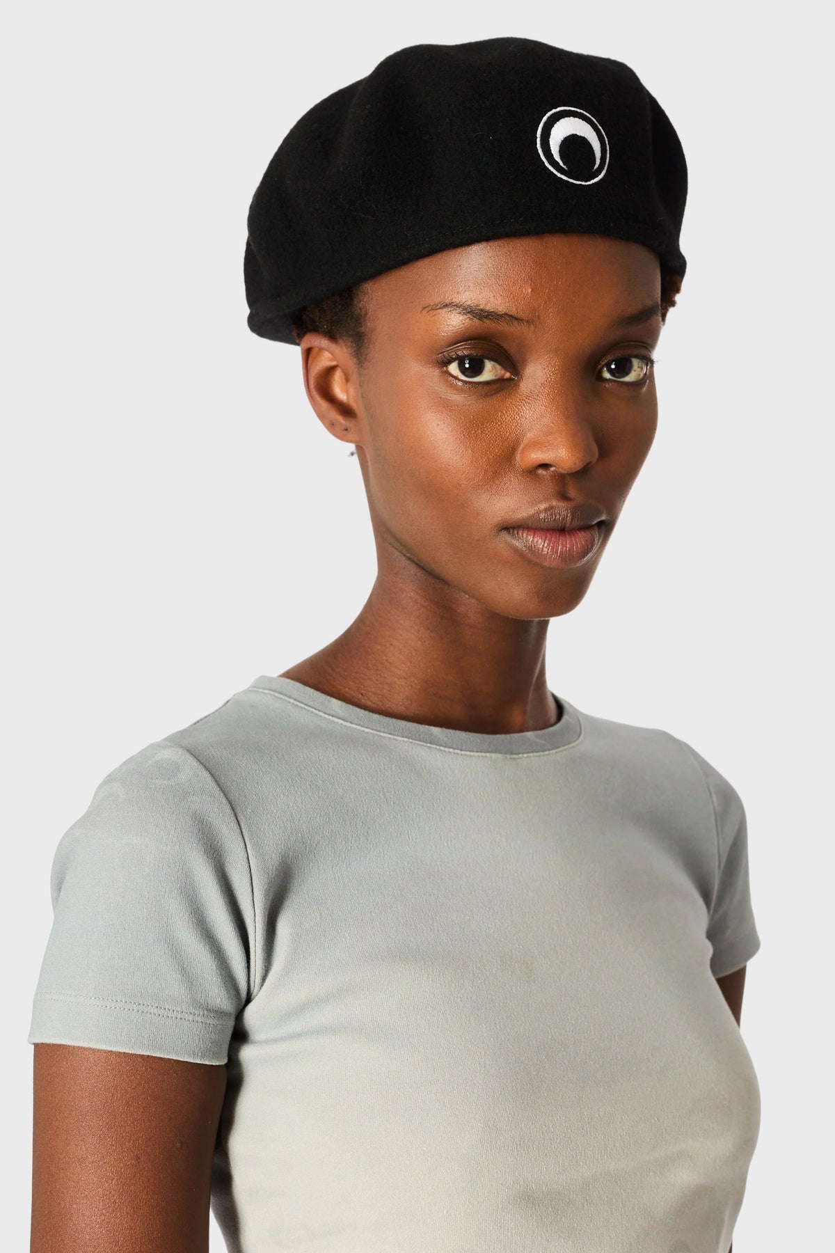 MOON WOOL BERET BLACK