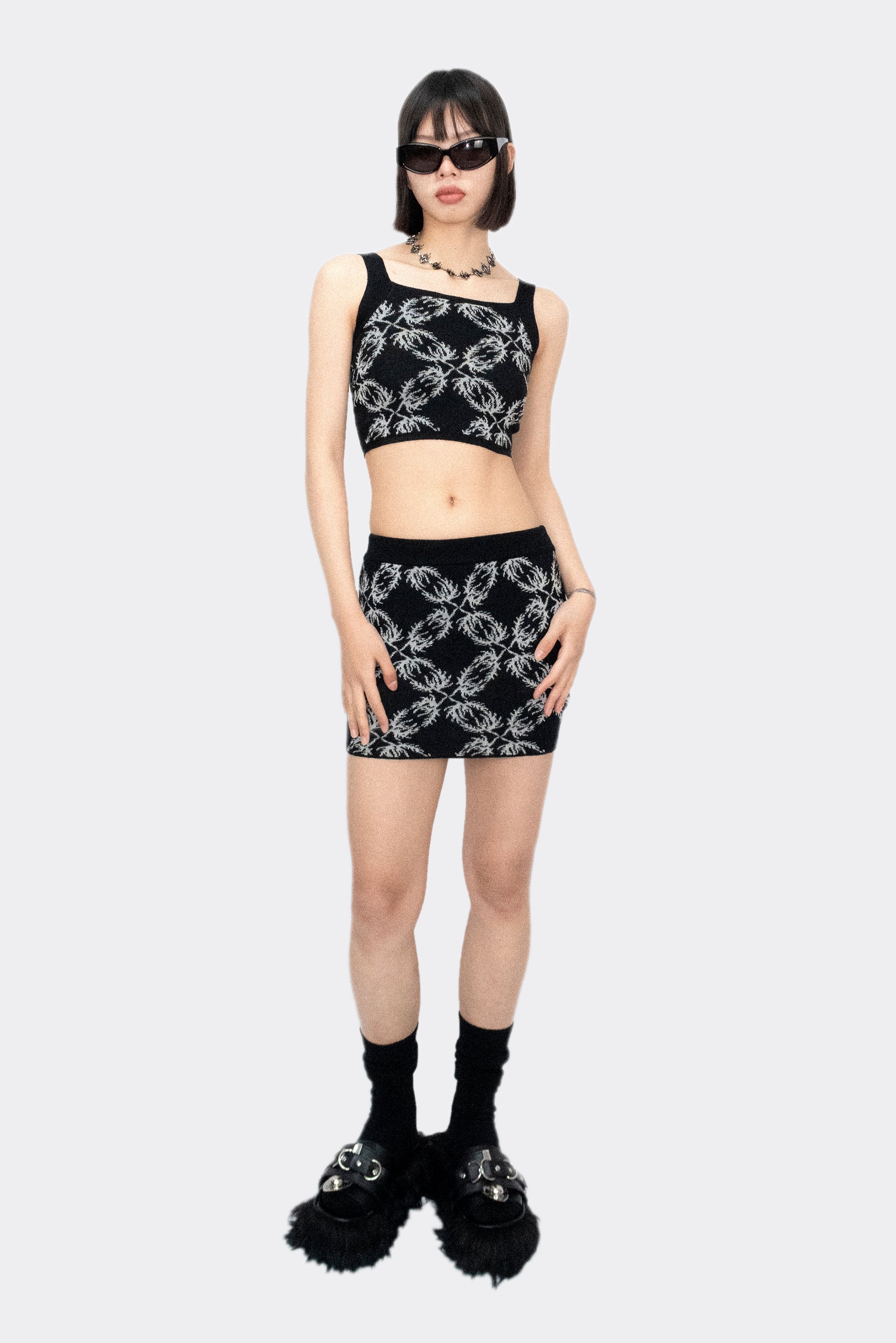 BLACK JACQUARD KNIT TANK