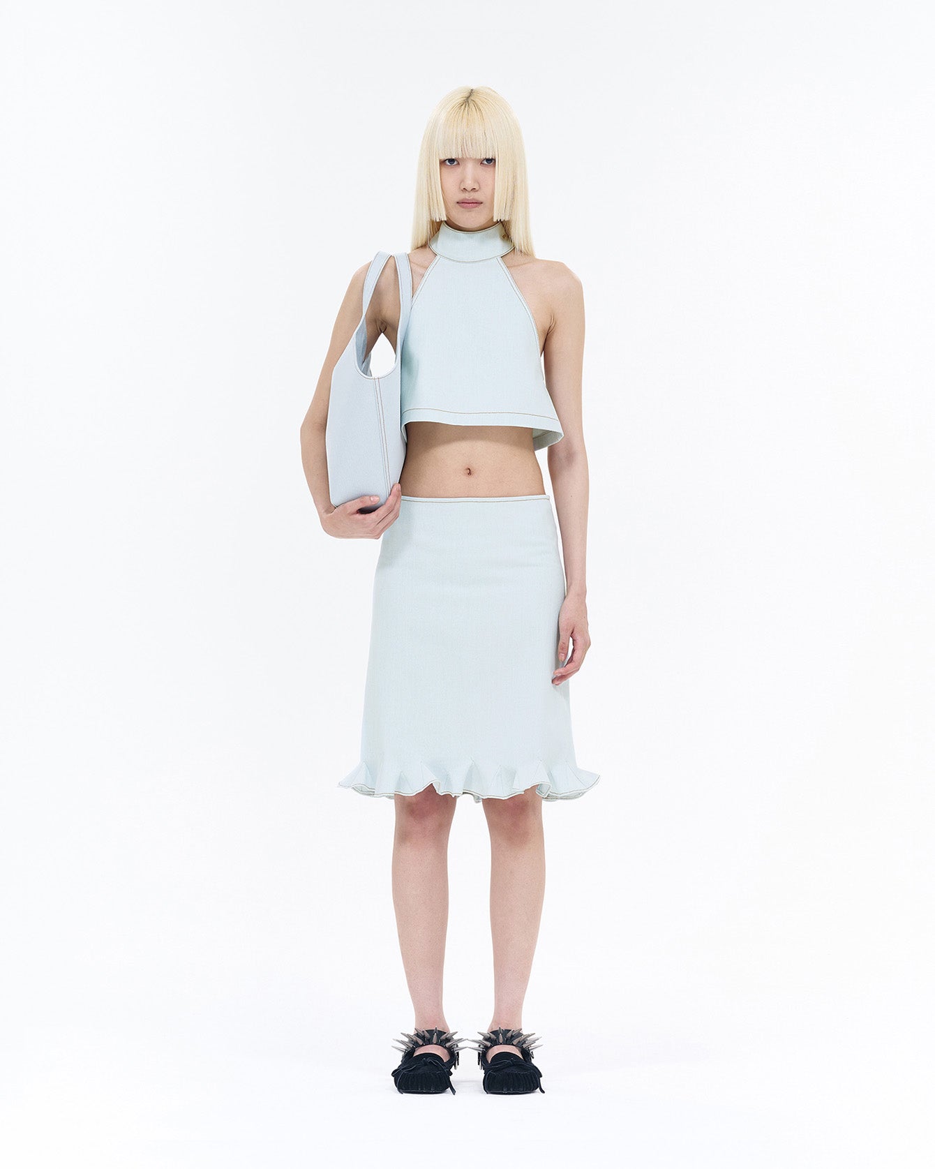 SHORT HALTERNECK DENIM BLOUSE