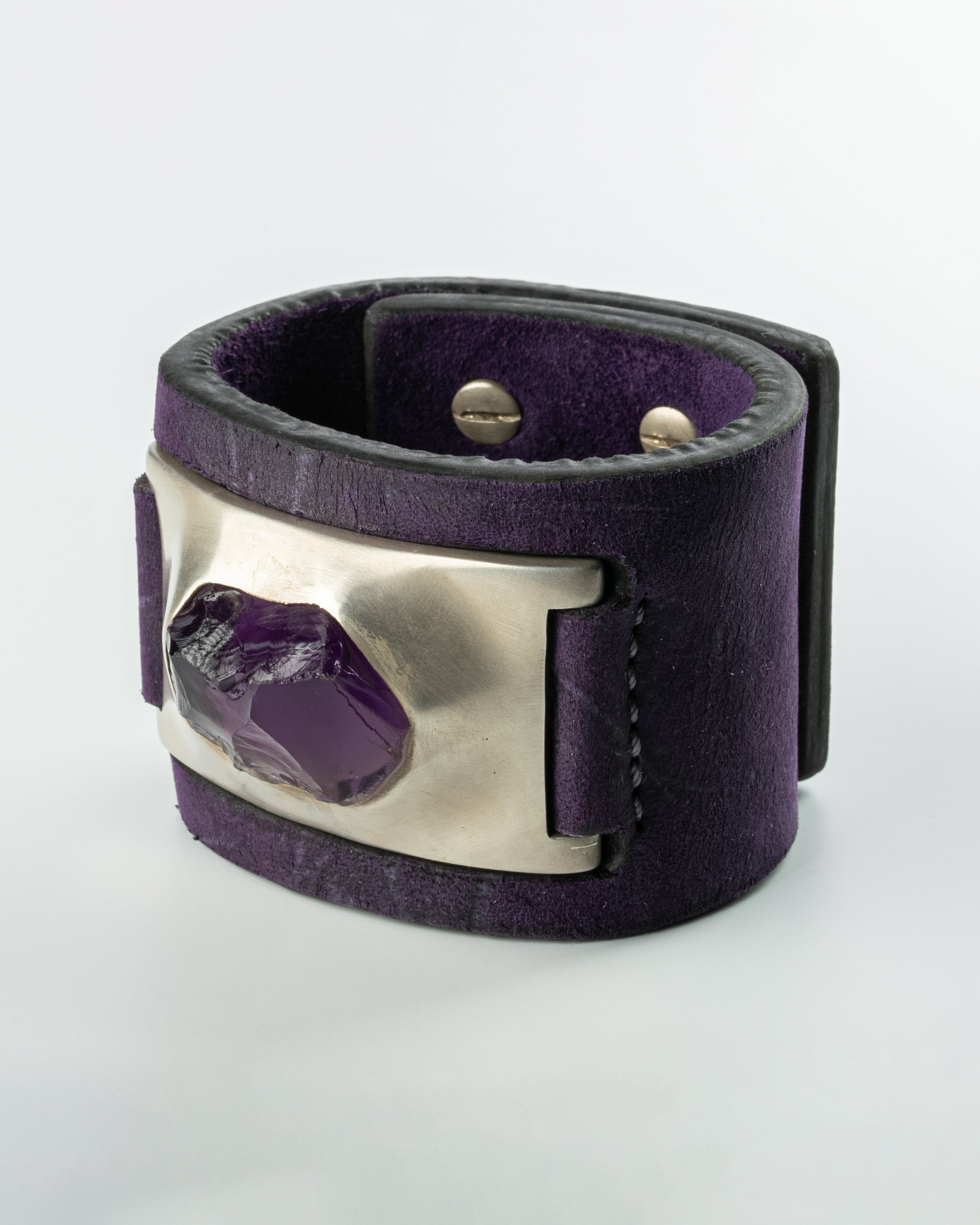 Amulet Cuff (Terrestrial, Amethyst, AS+AME+AKW)