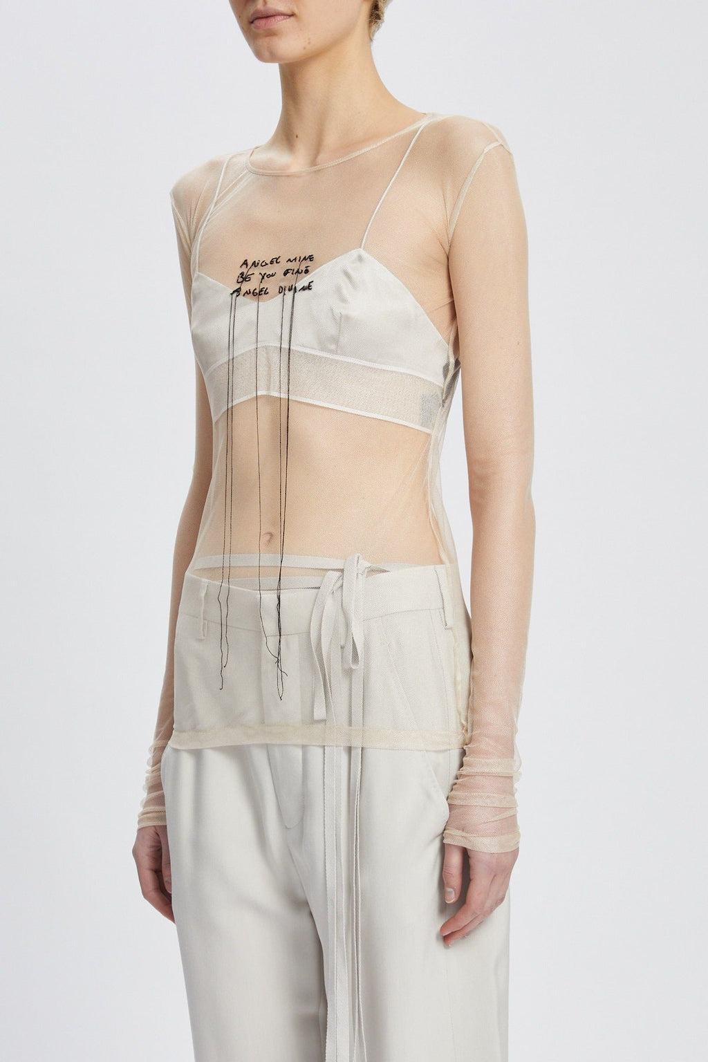 FIENE SLIM FIT LONGSLEEVE T-SHIRT DUSTY NUDE