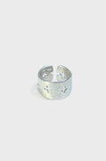 THICK MULTIPLE CROSS CUT RING