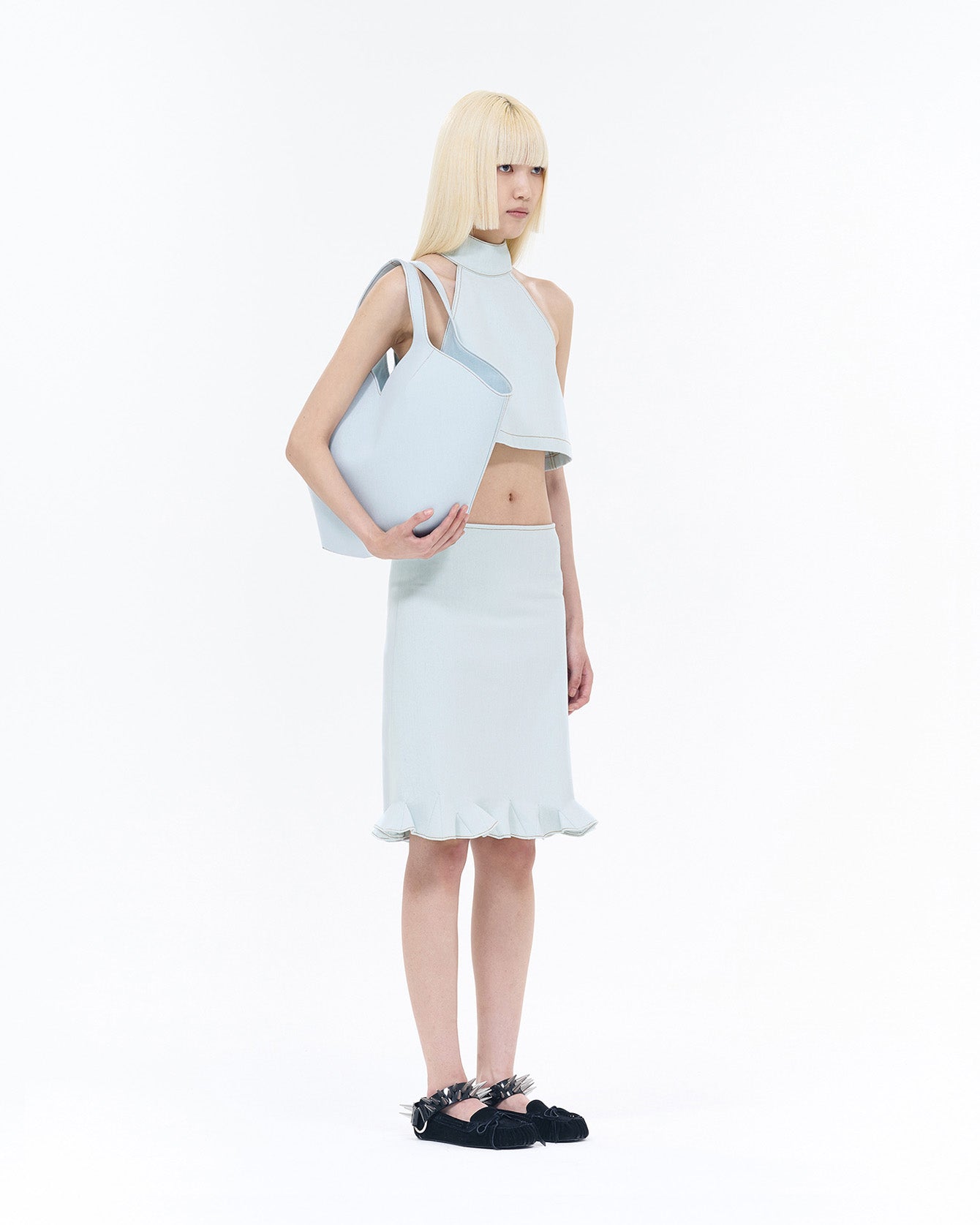 SHORT HALTERNECK DENIM BLOUSE