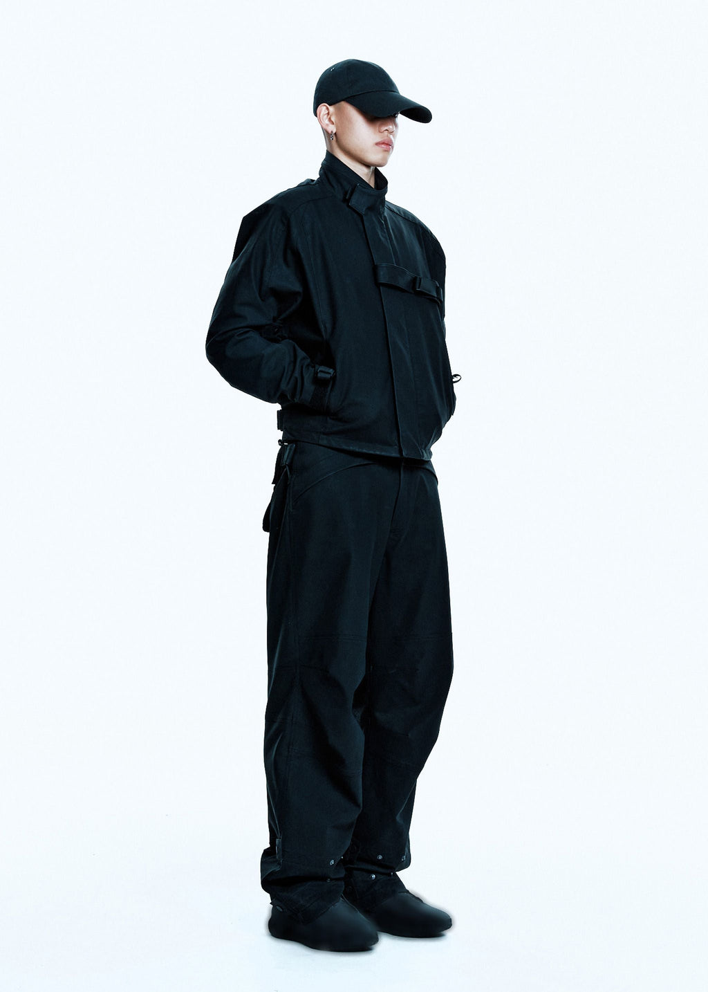 BIKER PANTS W/ DETACHABLE BAG