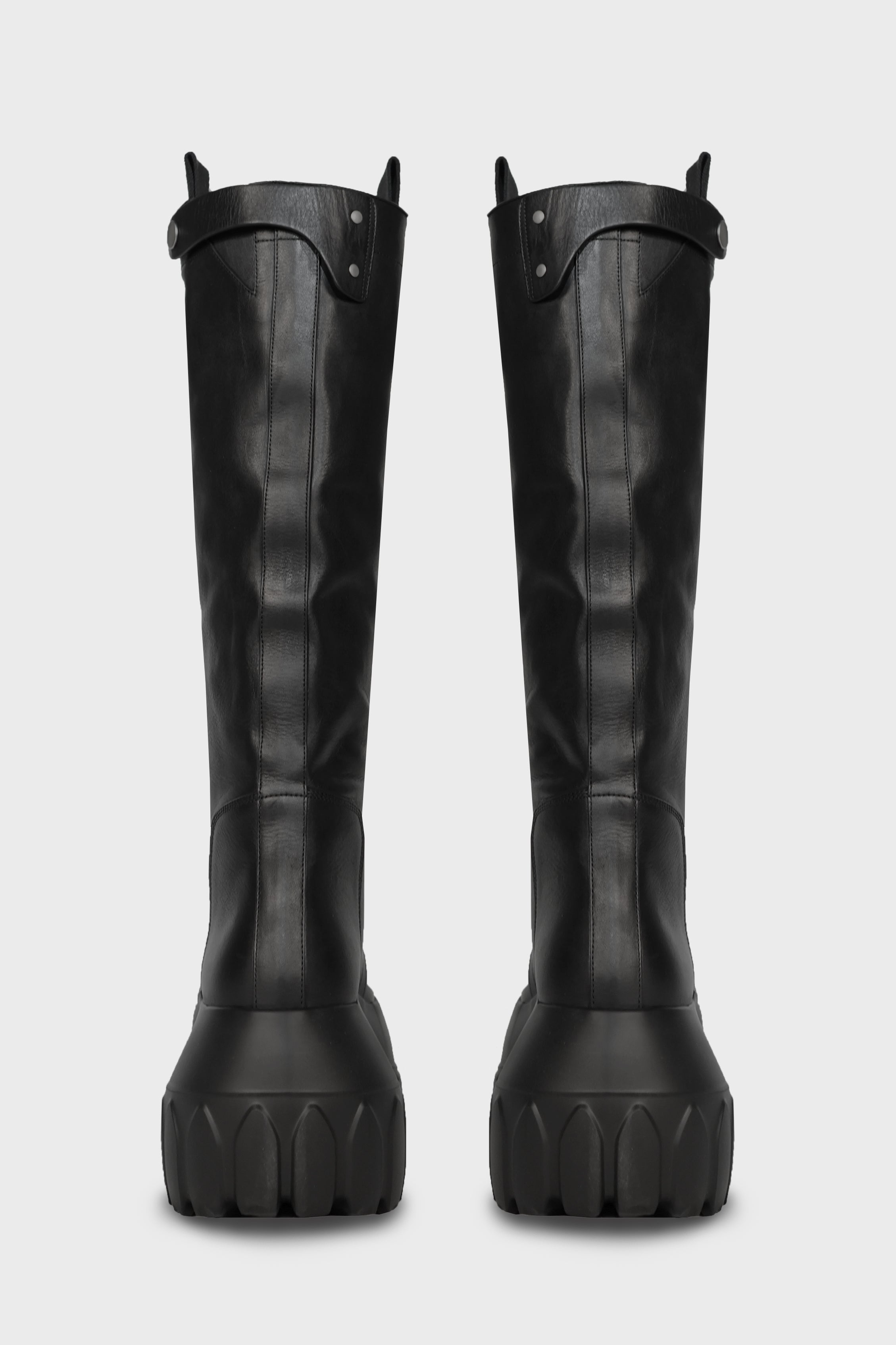 PULL ON MEGA TRACTOR