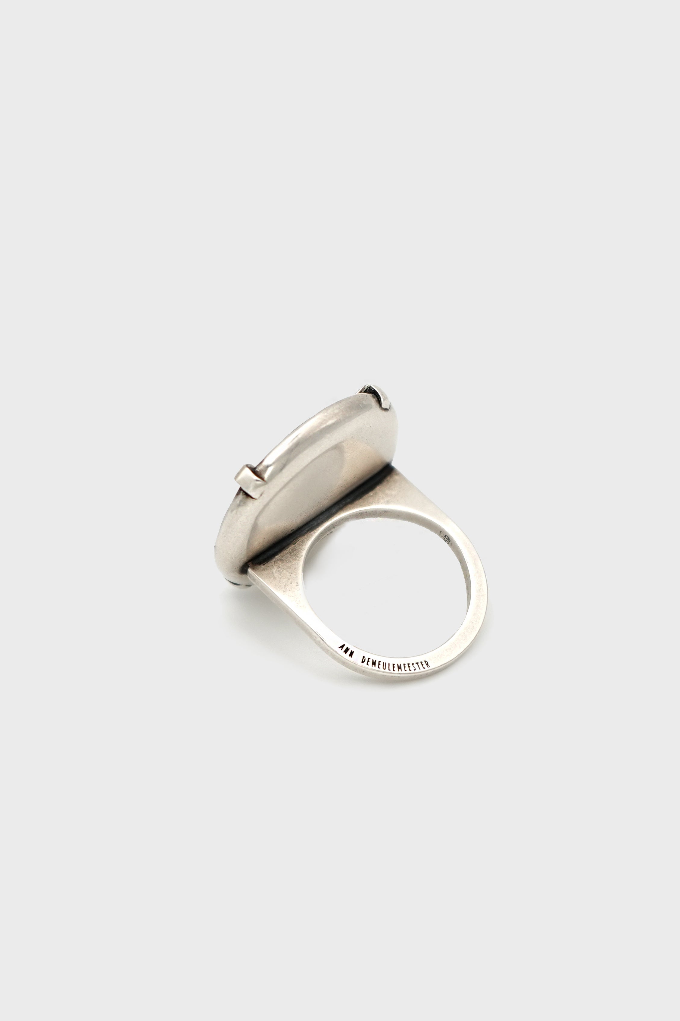 ANN DEMEULEMEESTER - MENA MEDAILLON RING FILLED WITH LITTLE BALLS