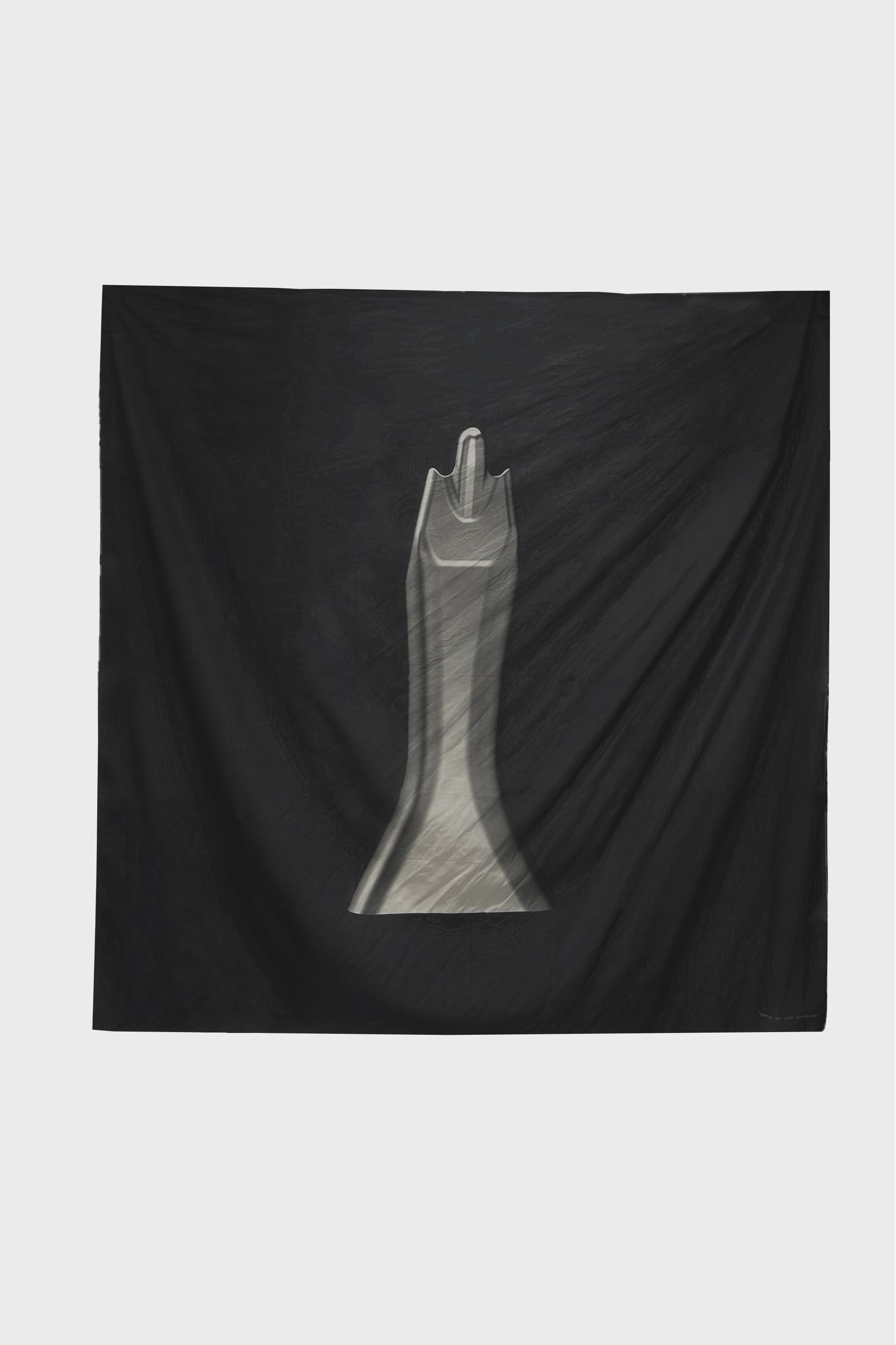 SISTER FLAG 150X150 BLACK/MILK