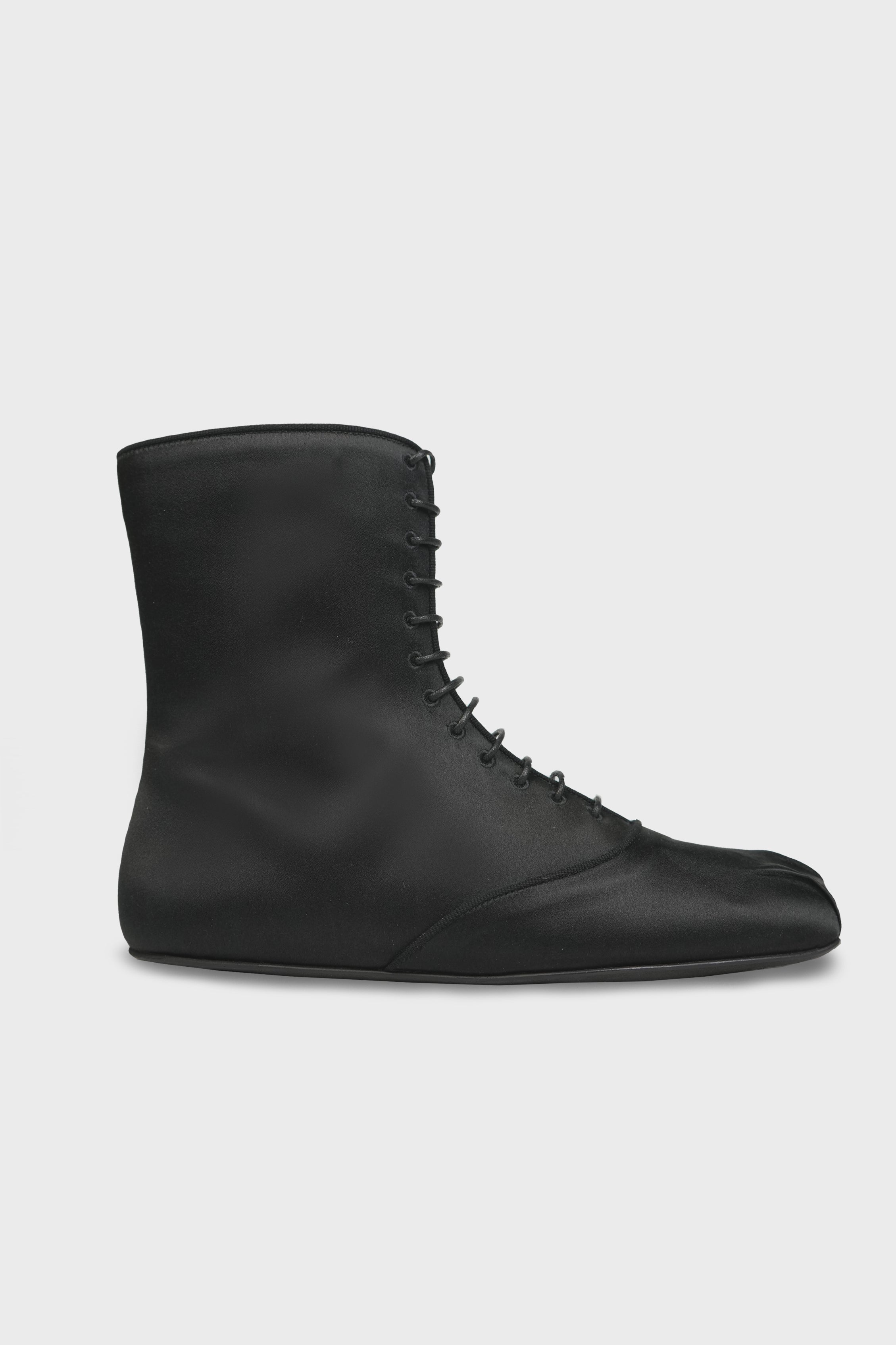 MONIL SQUARED ANKLE BOOTS BLACK