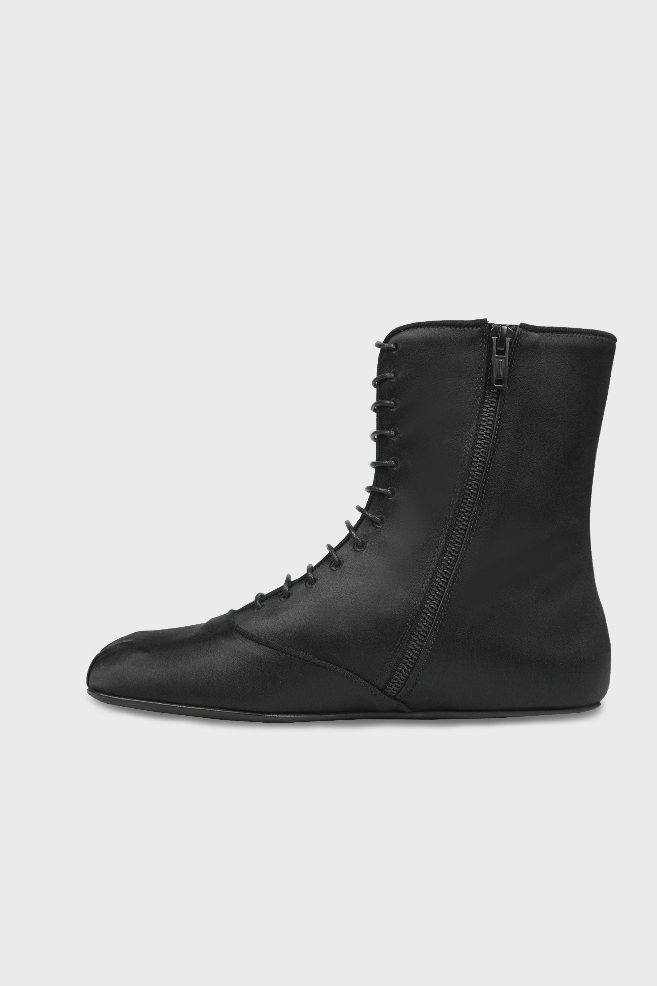 MONIL SQUARED ANKLE BOOTS BLACK