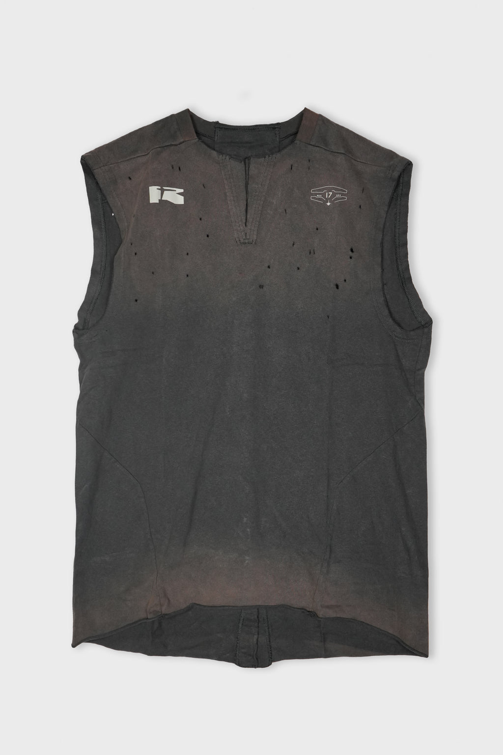 REA-PESA / WORMHOLE-ETCHED TANK