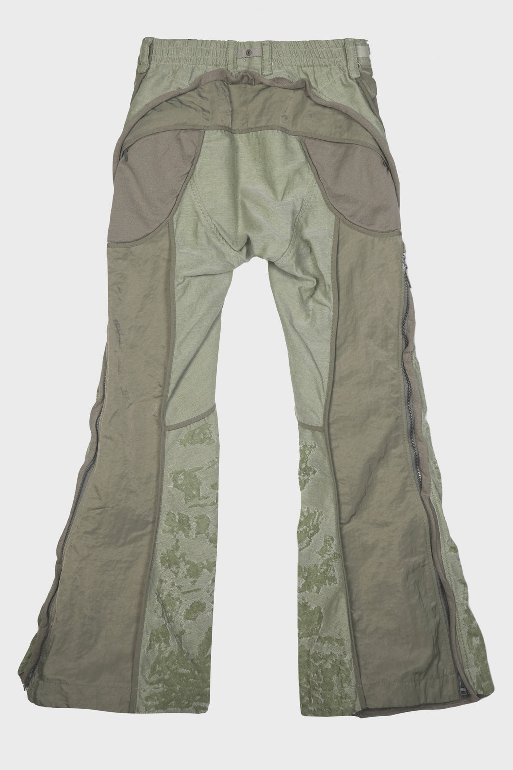 TEXTURED-CAMO EXO-FRAME EXPAND FLARE PANTS
