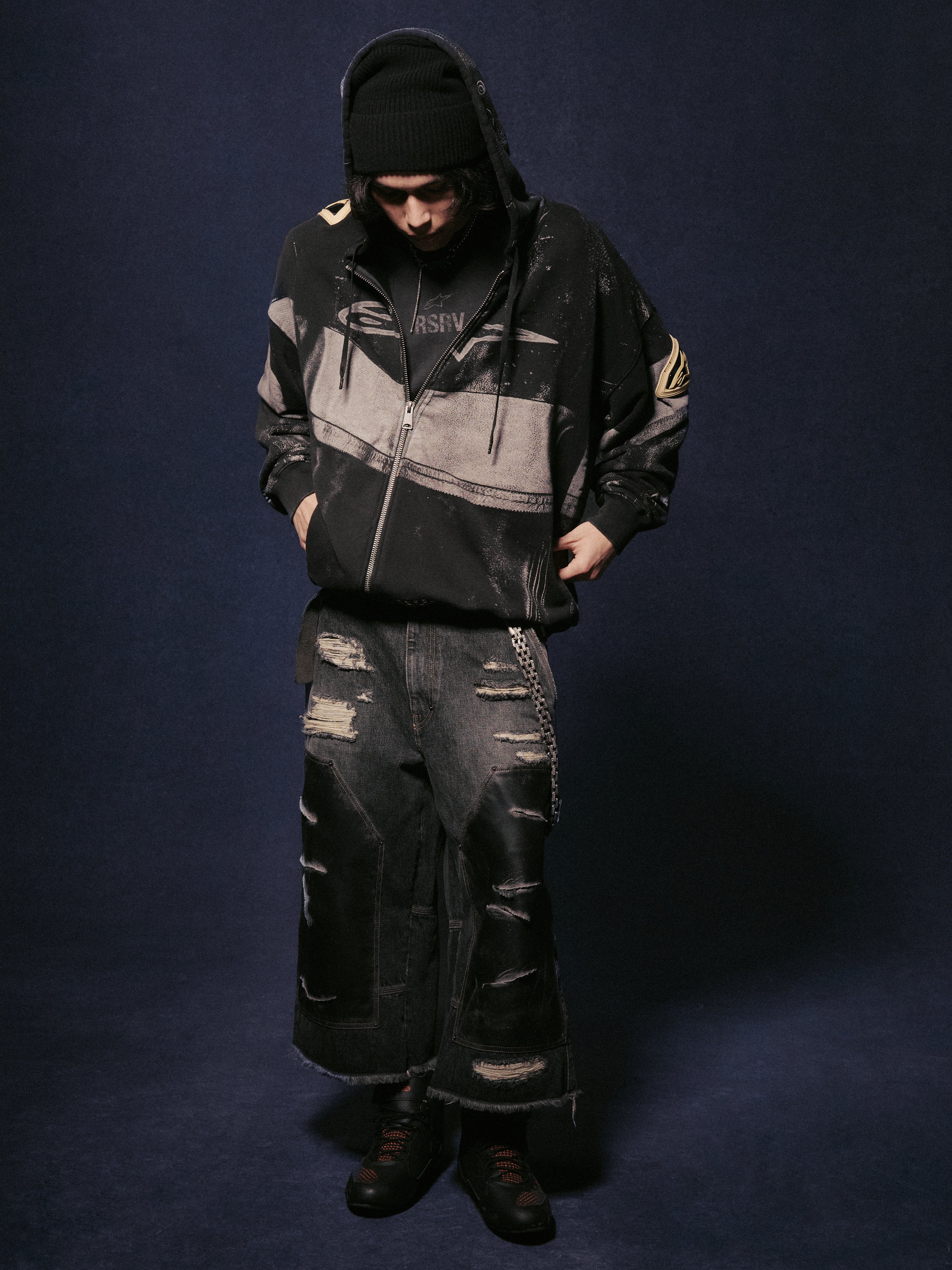RSRV SCANNED HOODIE BLACK