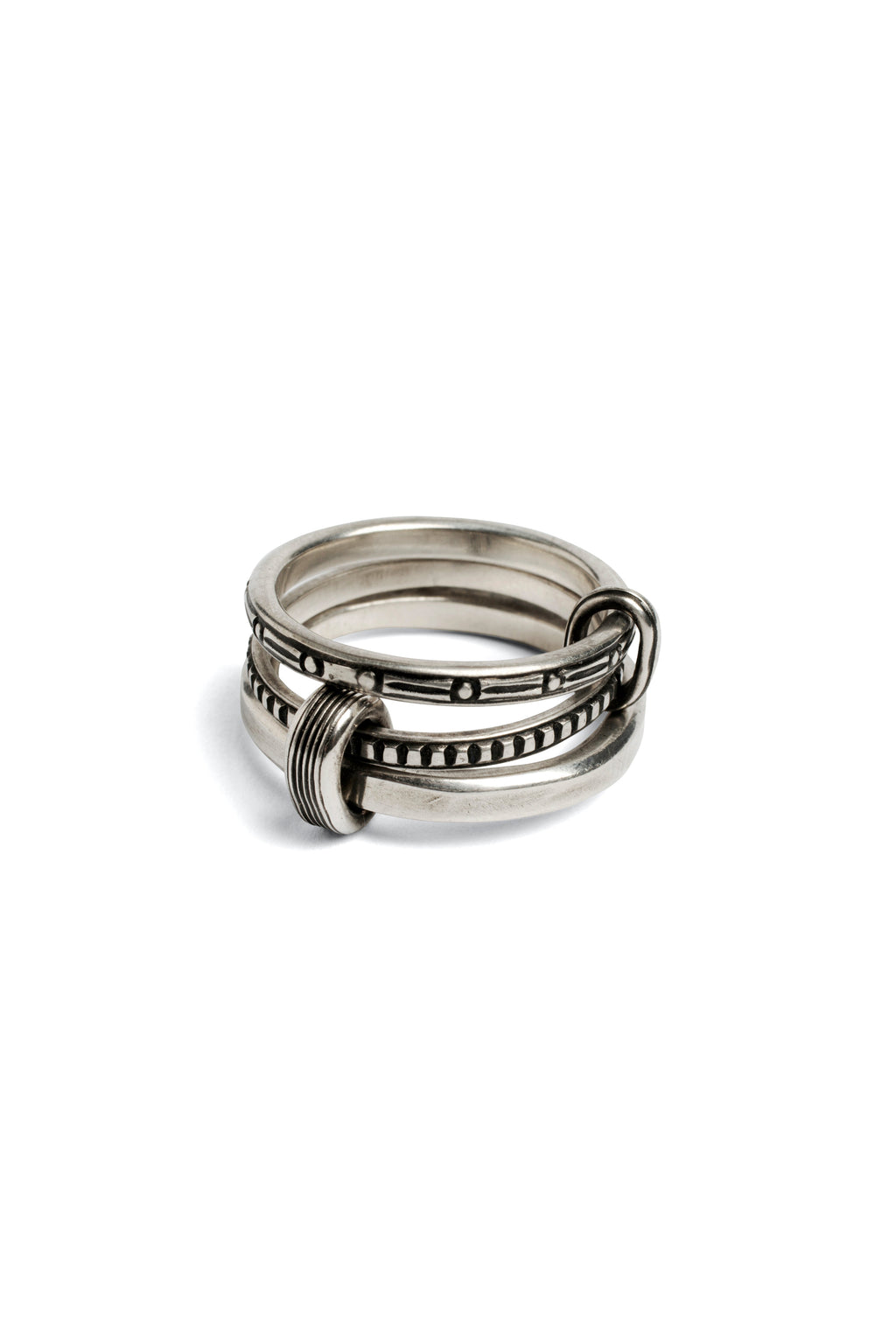 CONNECTED RING TRACE