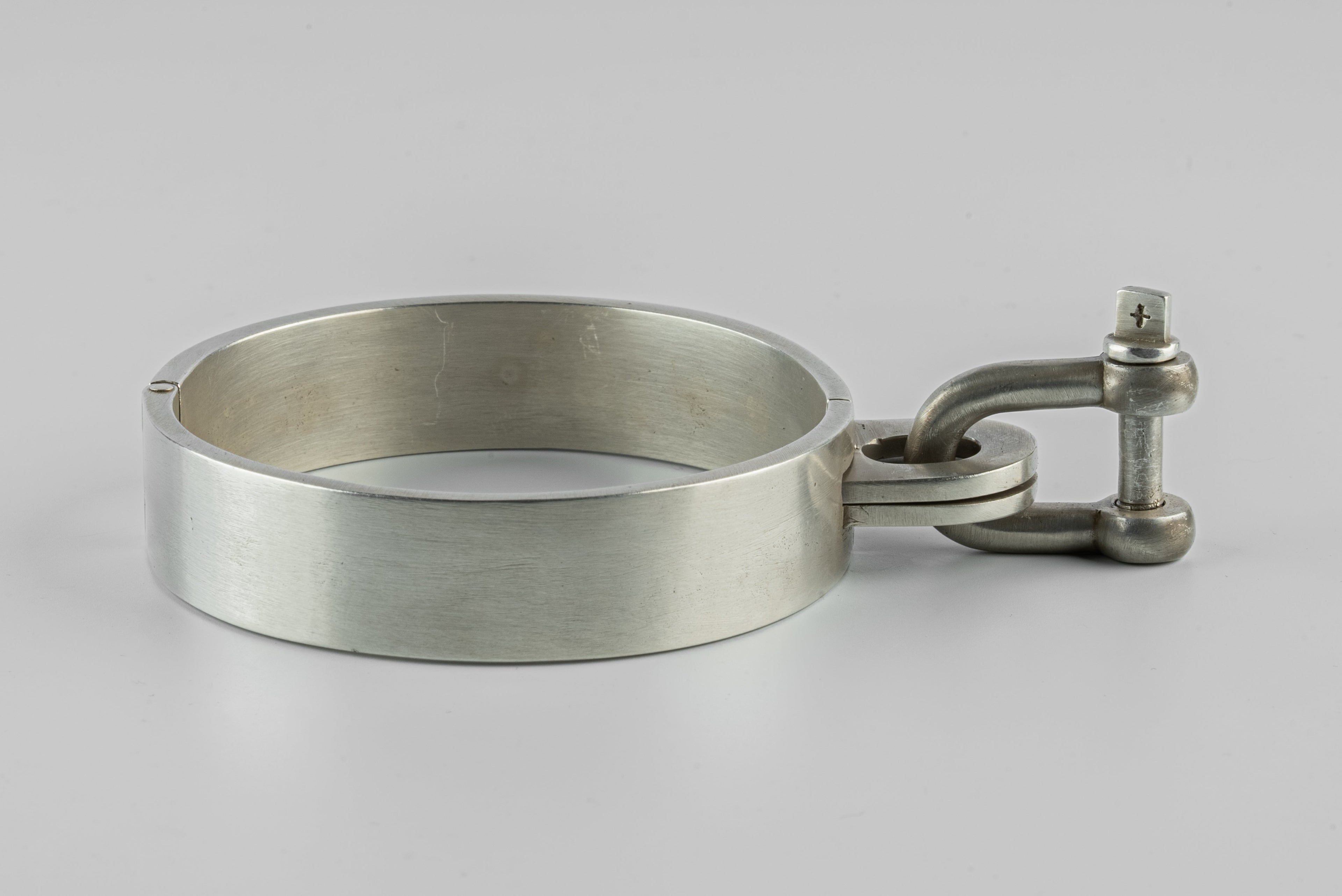 Restraint Cuff (Charm Version, 15mm, AS)
