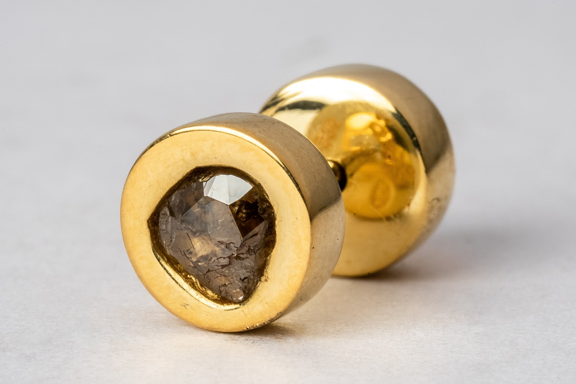 Stud Earring (0.2 CT, Tiny Faceted Diamond Slab, YGA+FCDIA)