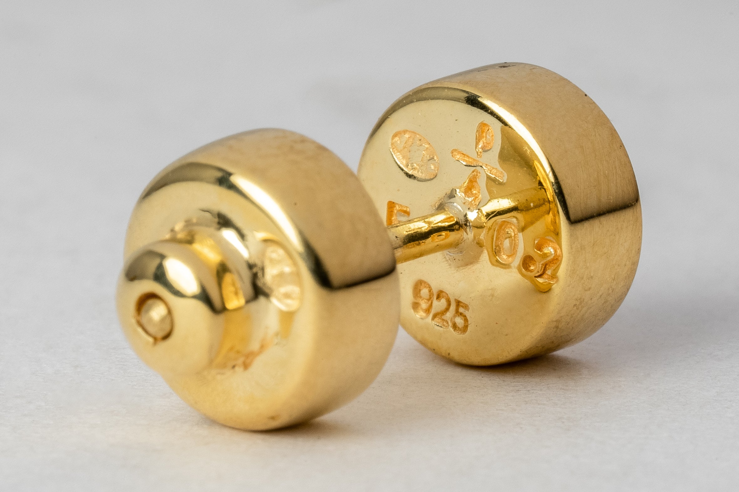 Stud Earring (0.2 CT, Tiny Faceted Diamond Slab, YGA+FCDIA)