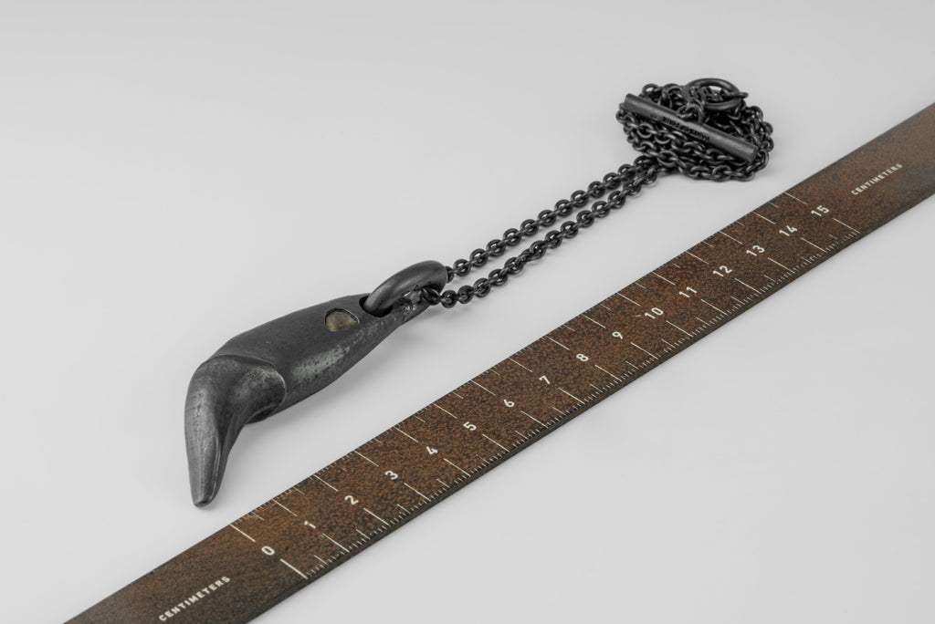 Bear Tooth Necklace Ghost (Small, 0.2 CT, Diamond Slab, KA+DIA)
