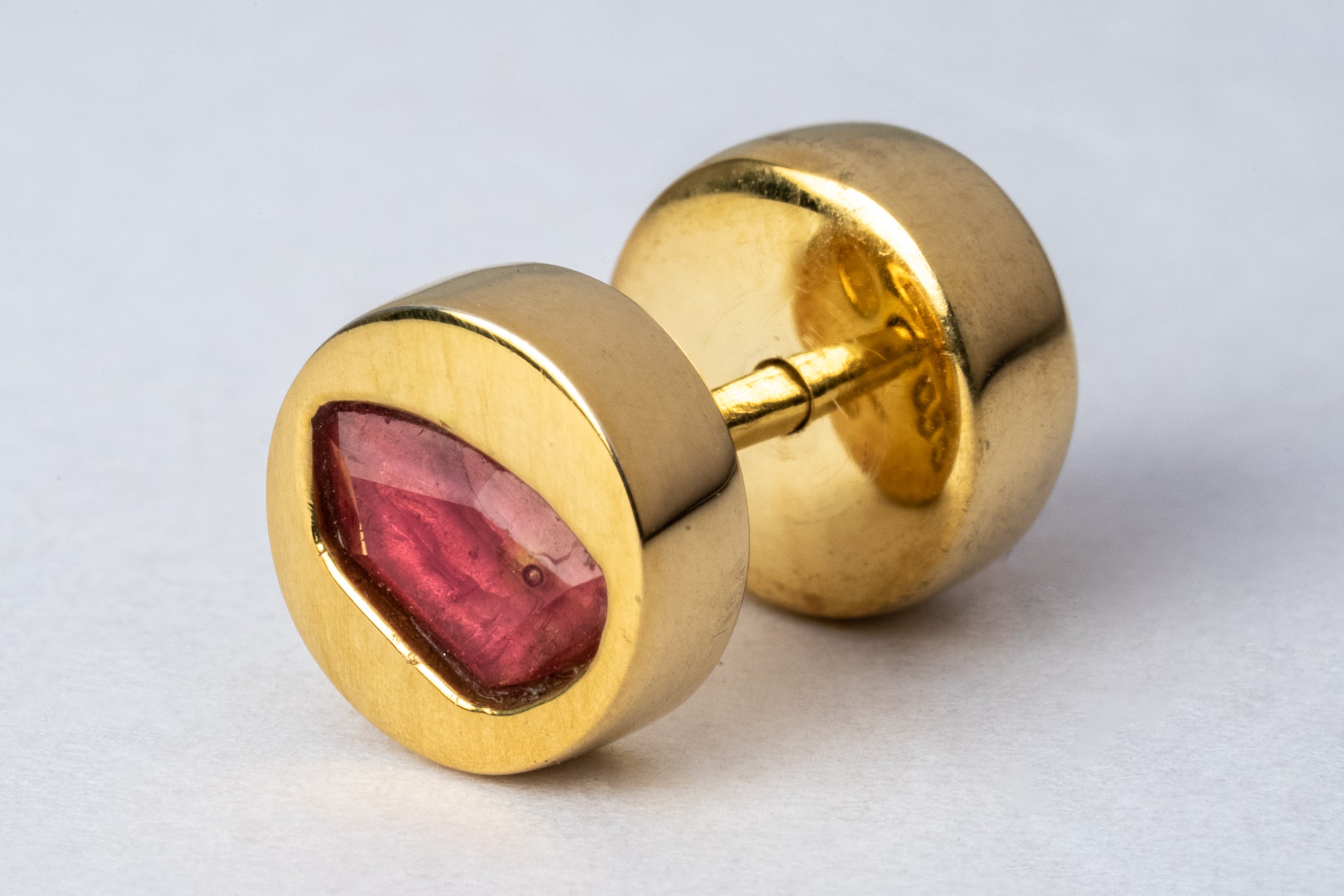 Stud Earring (0.2 CT, Ruby Slice, YGA+RUB)