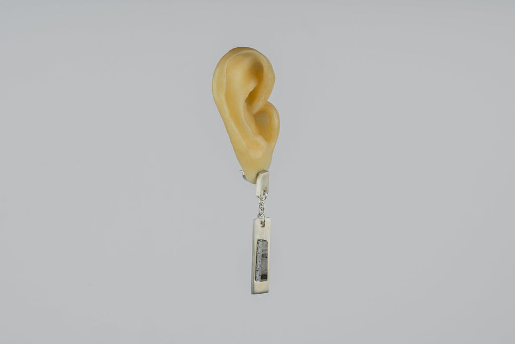 Plate Dangle Earring (Zincite, MA+ZIN)