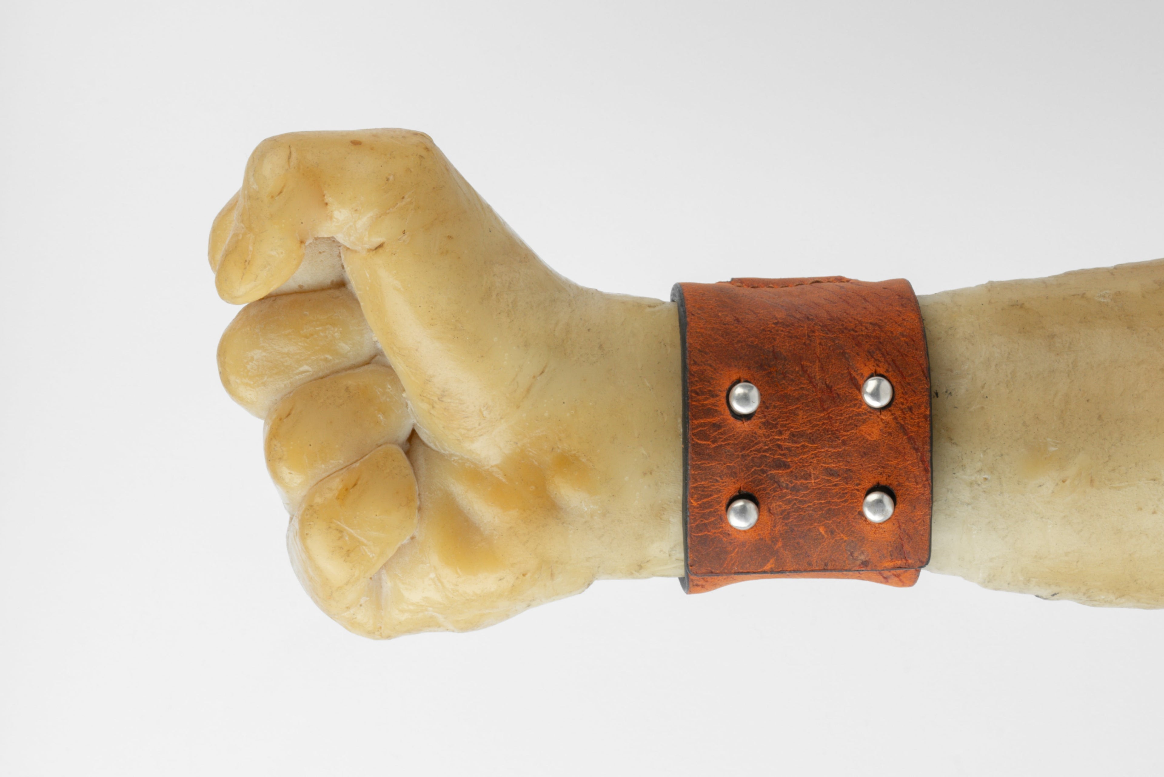 Amulet Cuff (Terrestrial, Iron Quartz, AS+IRQ+OKW)