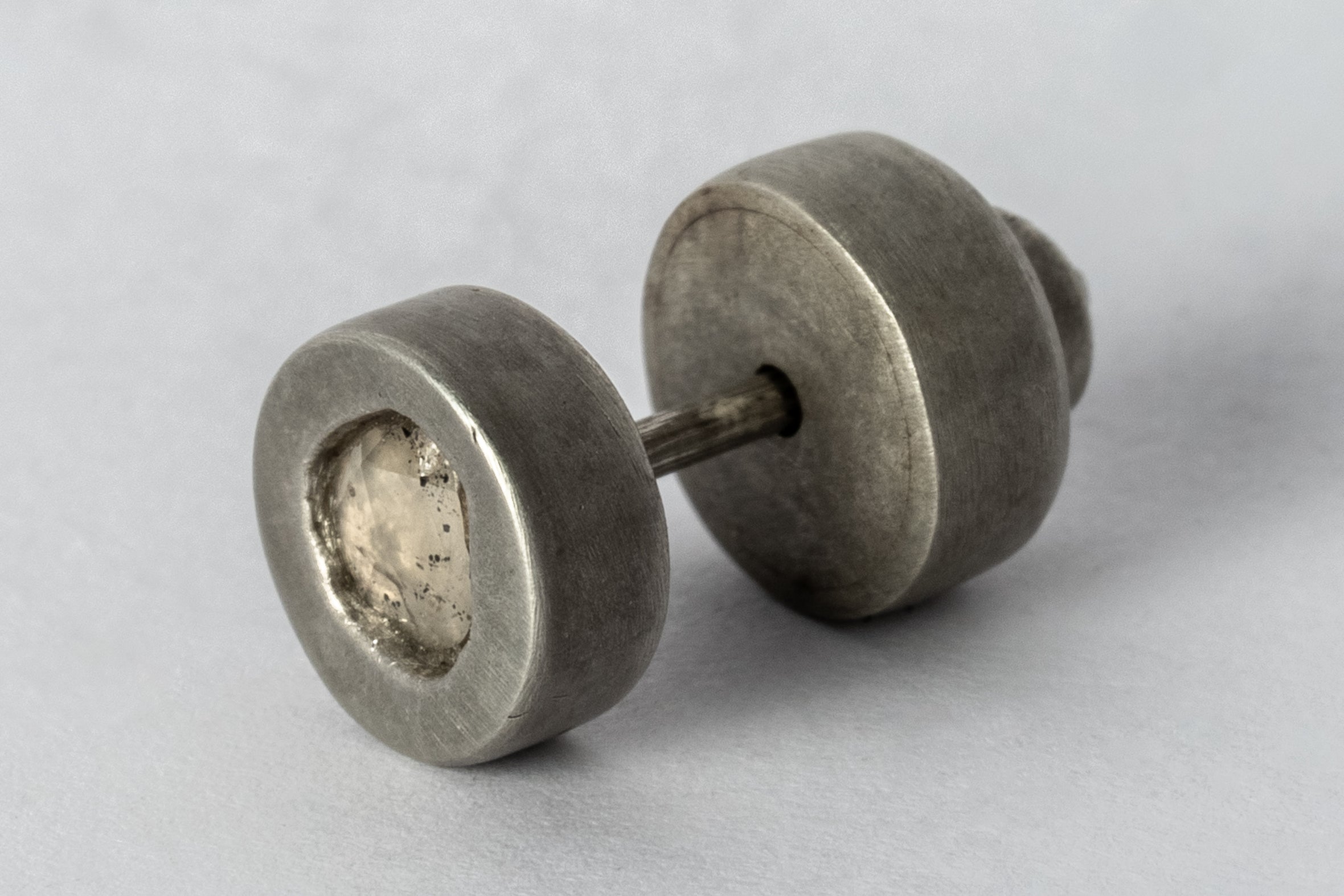 Stud Earring (0.2 CT, Tiny Faceted Diamond Slab, DA+FCDIA)