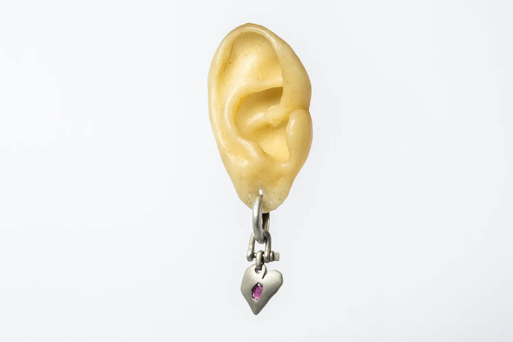 Jazz's Solid Heart Earring (Extra Small, 0.2 CT, Ruby Slice, DA+RUB)