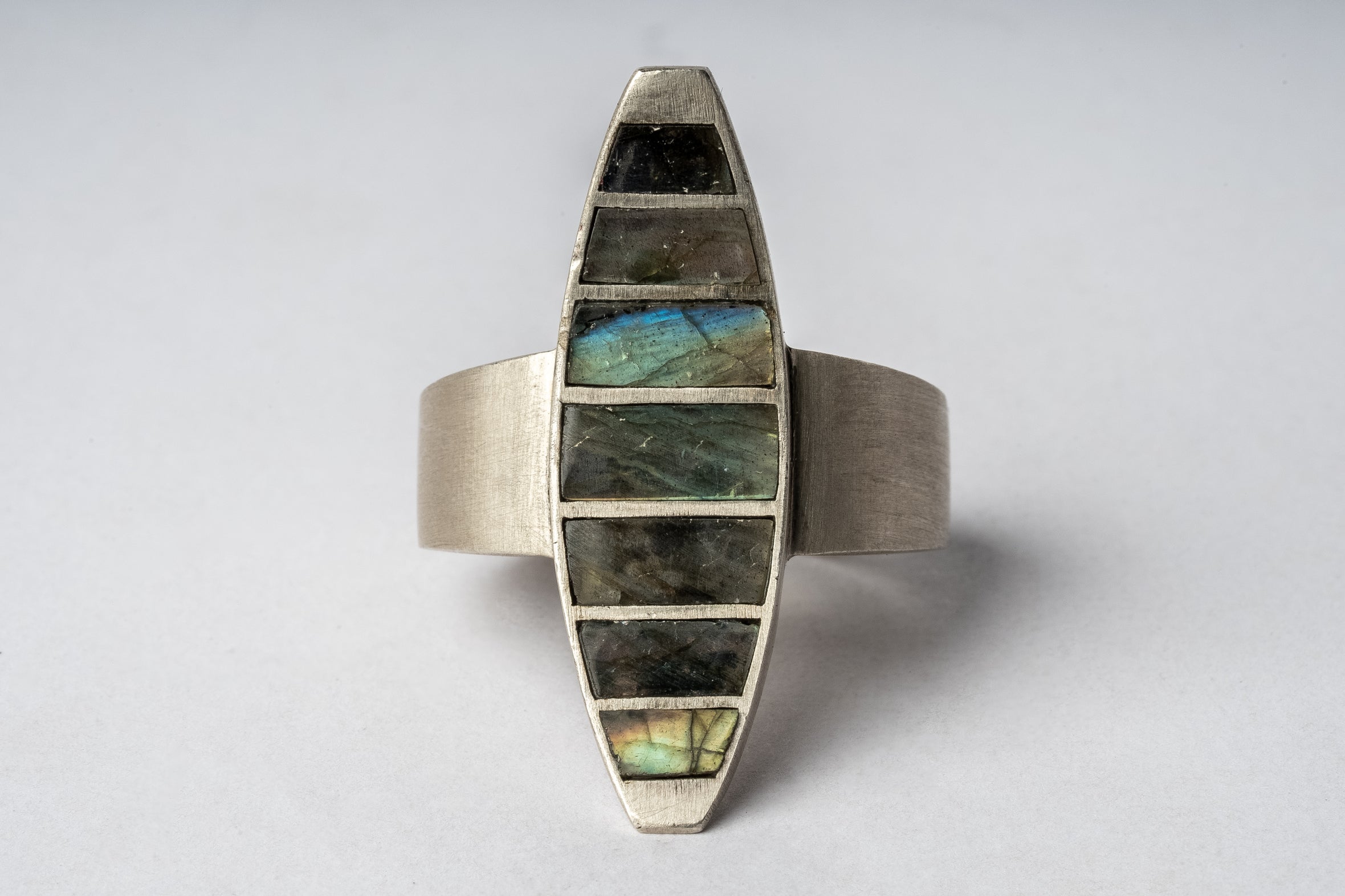 Crescent Ring (Radiant Expansion, Hathor Inlay, DA+LAB)