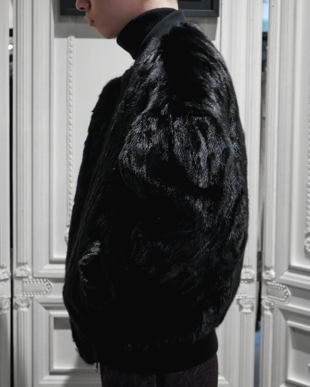 BLACK UNISEX REVERSIBLE MINK FUR BOMBER W/O LOGO
