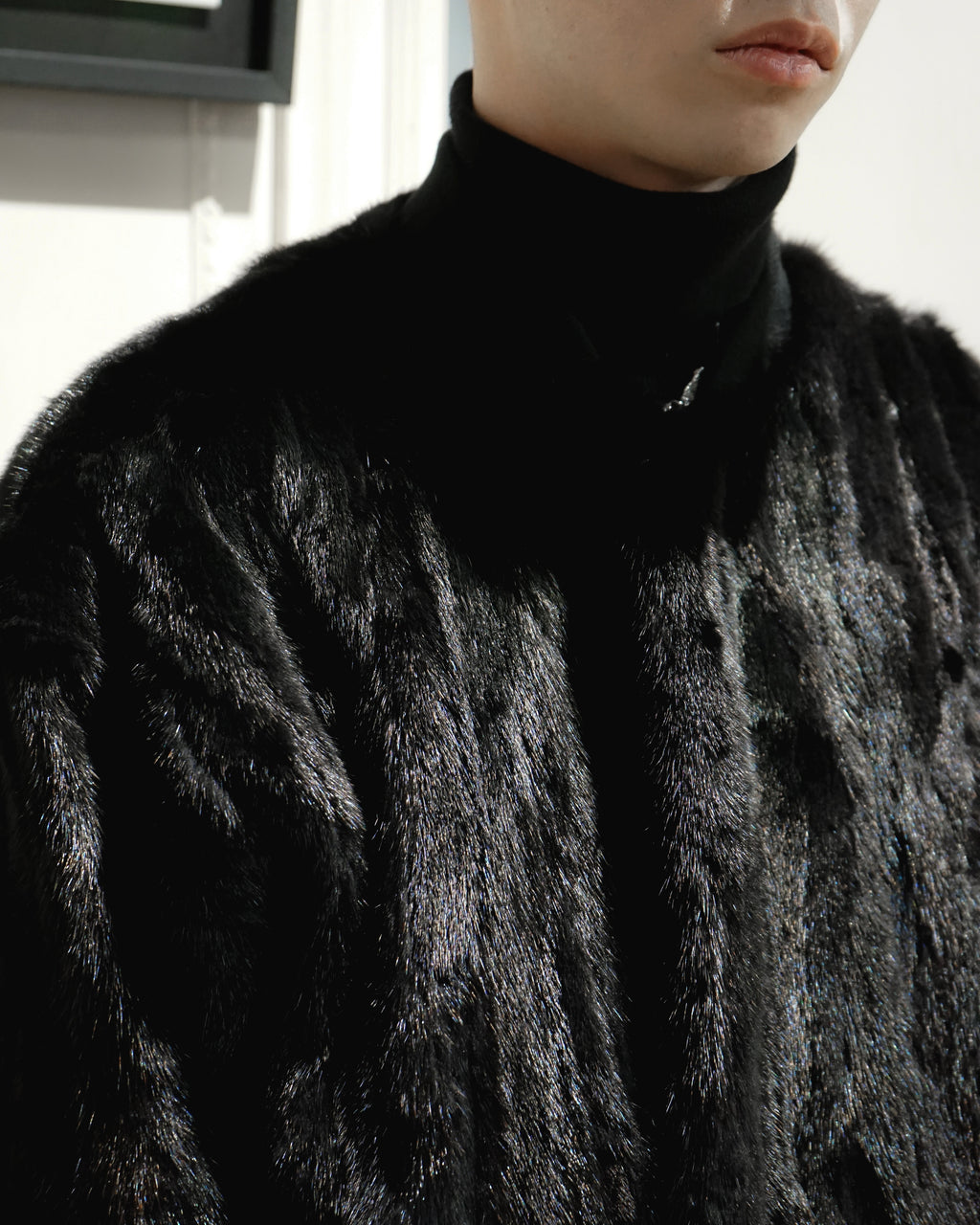 BLACK UNISEX REVERSIBLE MINK FUR BOMBER W/O LOGO