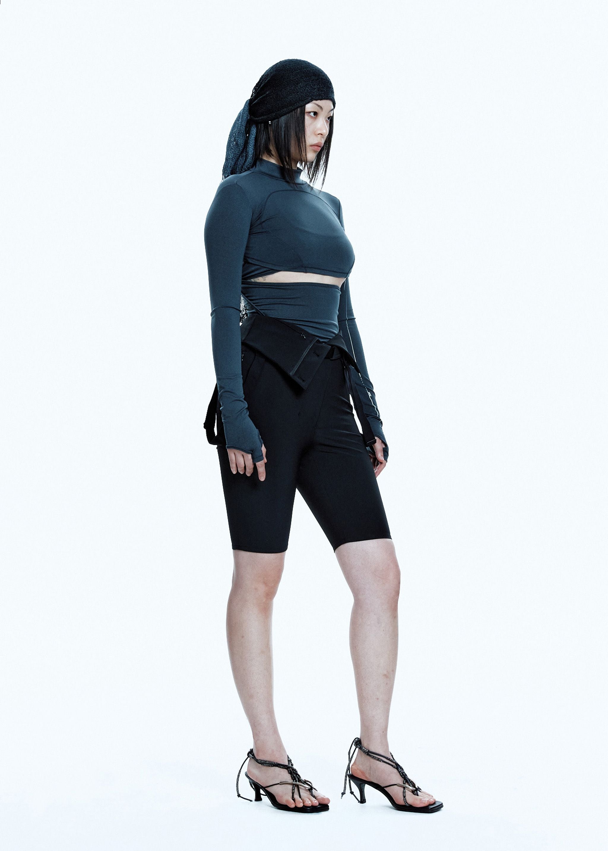 DOUBLE LAYER CROP TOP CHARCOAL