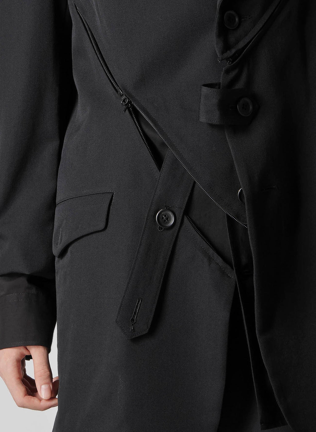 ZIP DETAIL PANELED JACKET BLACK