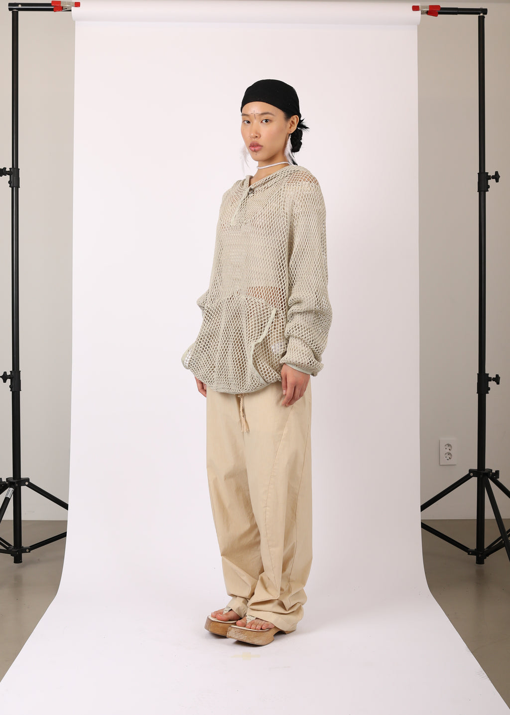 WASHED MESH HOODIE MOSS BEIGE