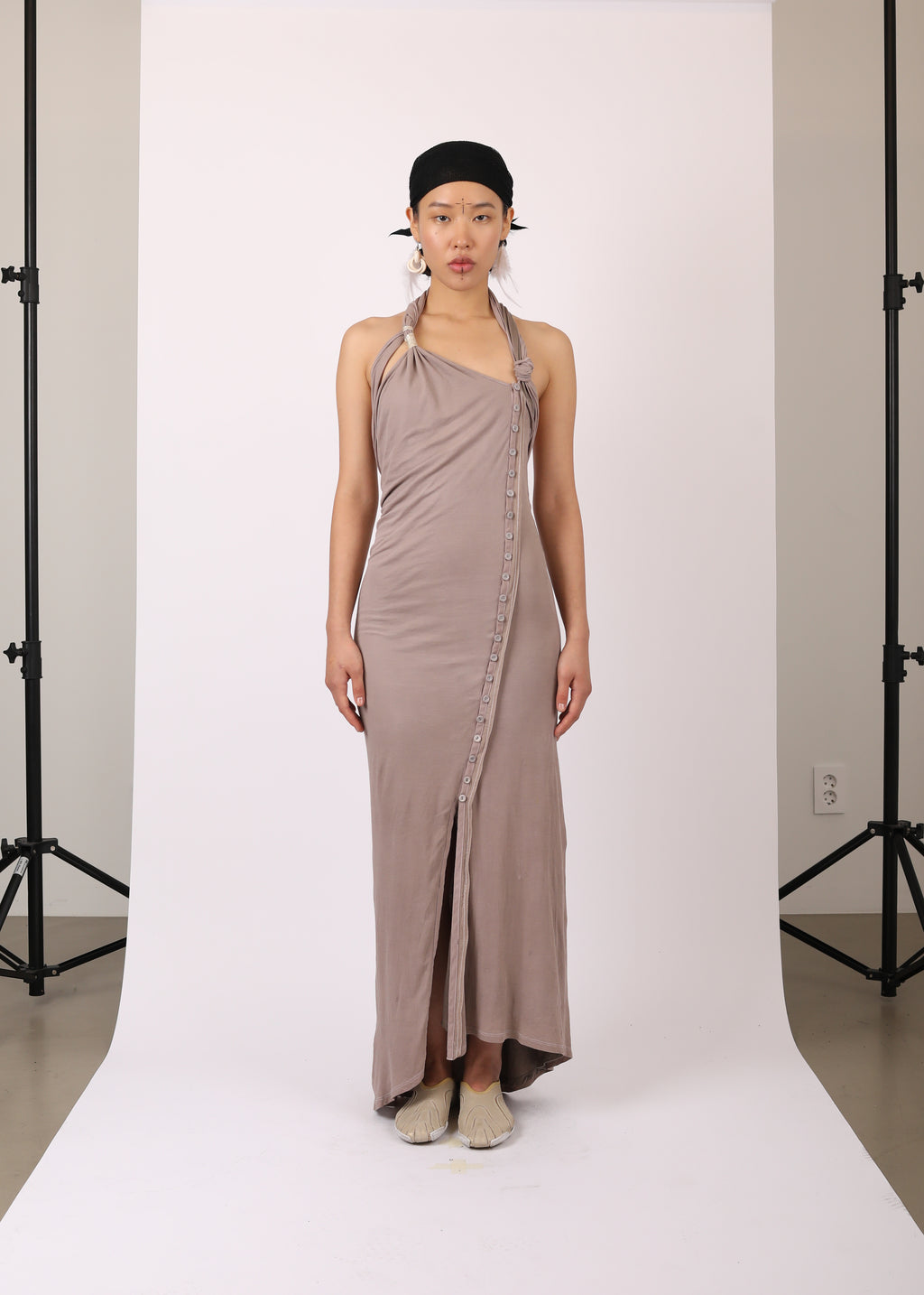 KNOTTED HALTER DRESS BEIGE