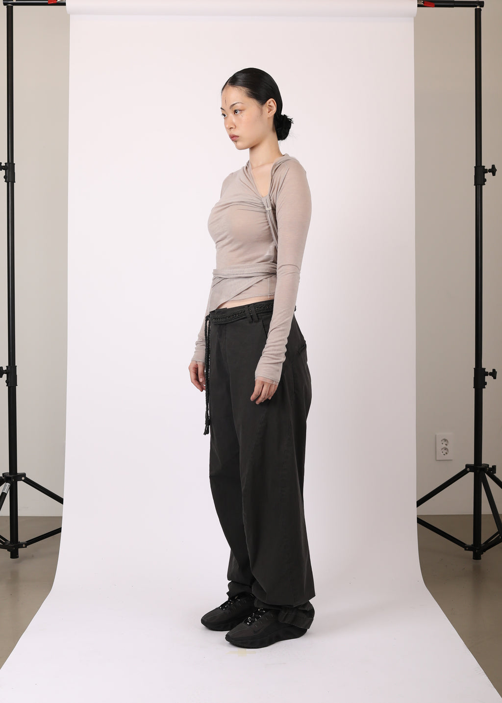 HOODED KNOT L/S WARM GREY