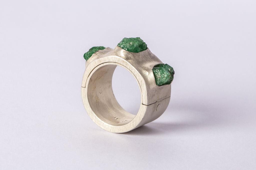 Sistema Ring (Terrestrial Surfaced, 3 Green Garnets)