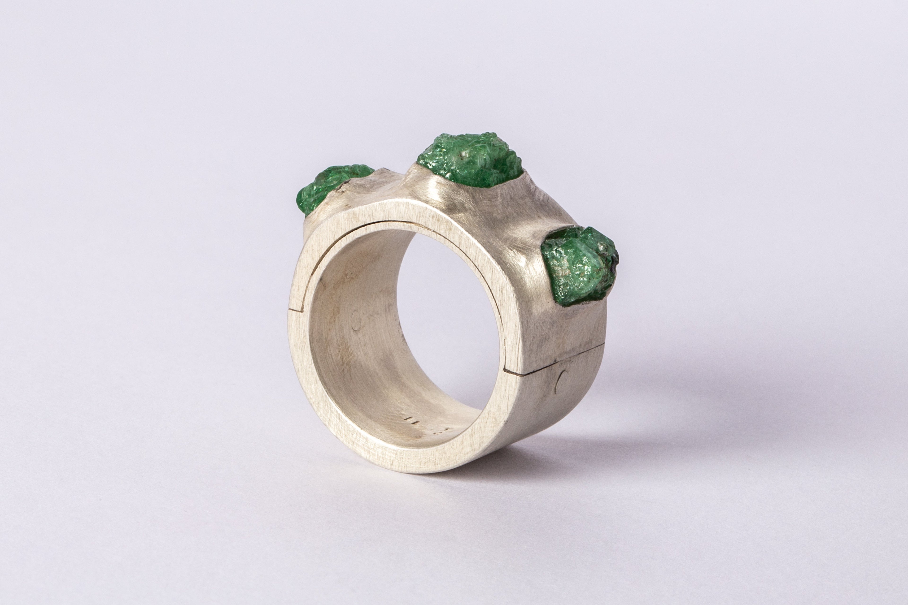 Sistema Ring (Terrestrial Surfaced, 3 Green Garnets)