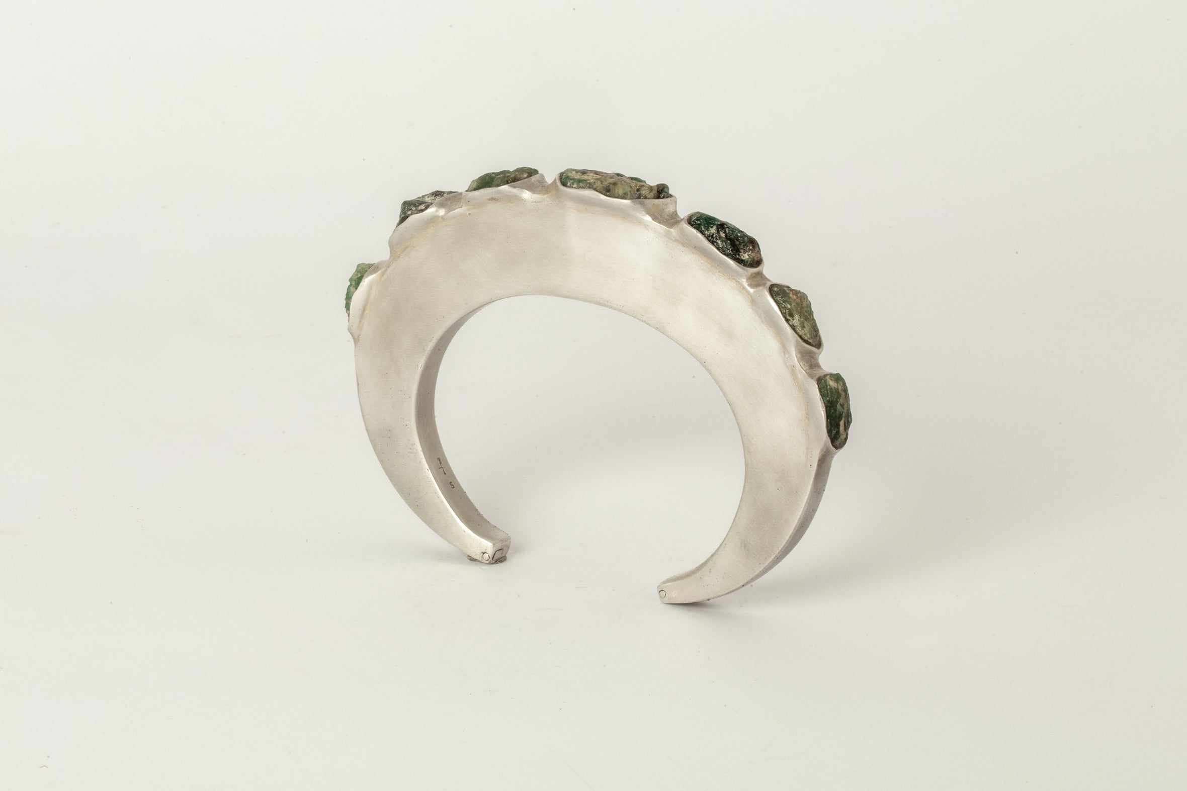 Crescent Bracelet (Terrestrial Surfaced, 7mm)