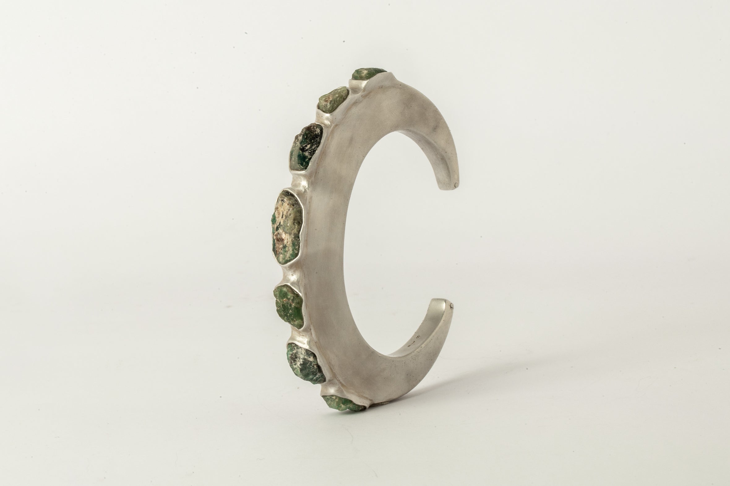 Crescent Bracelet (Terrestrial Surfaced, 7mm)