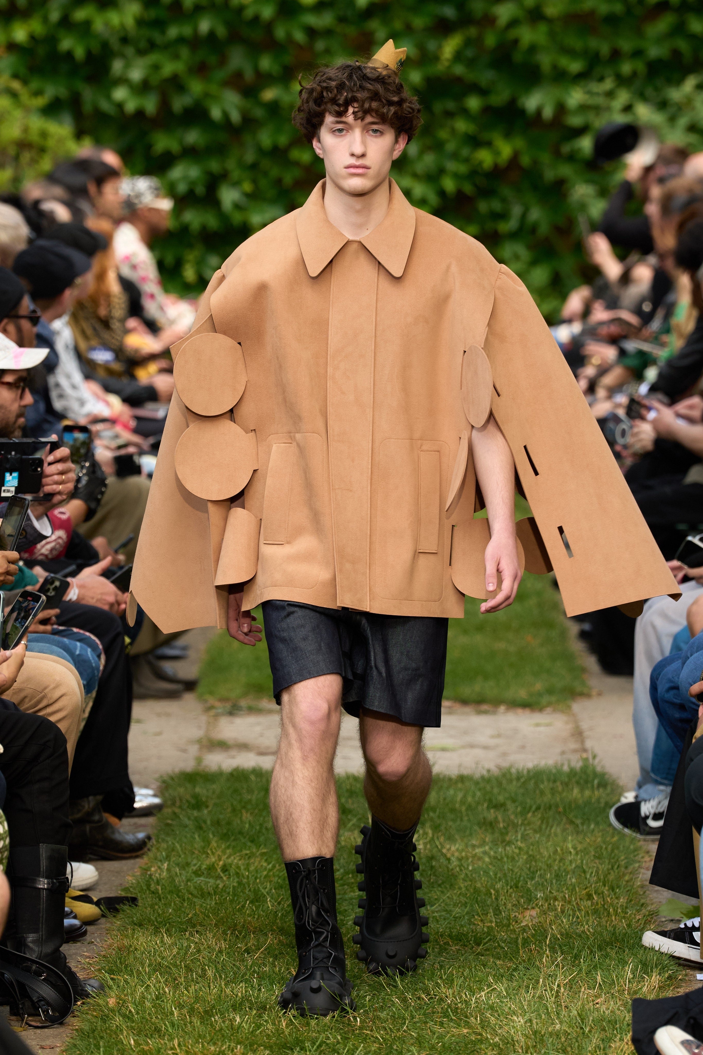 BASIC SHORTS WITH BALLS KIR DENIM (RAW)