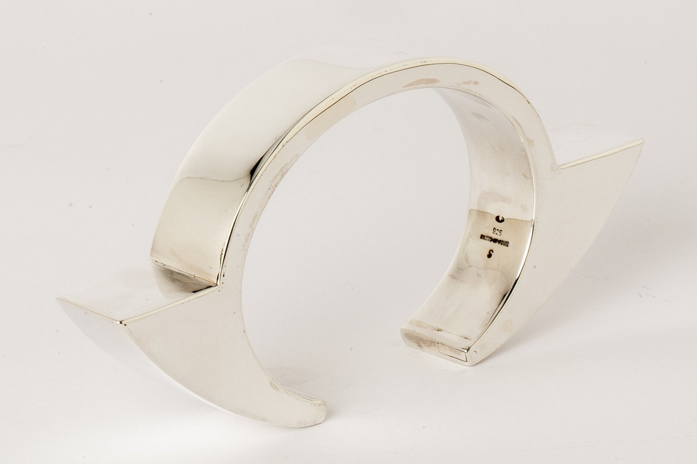 Crescent Bracelet Rework (Extended & Interrupted, 15mm, PA)