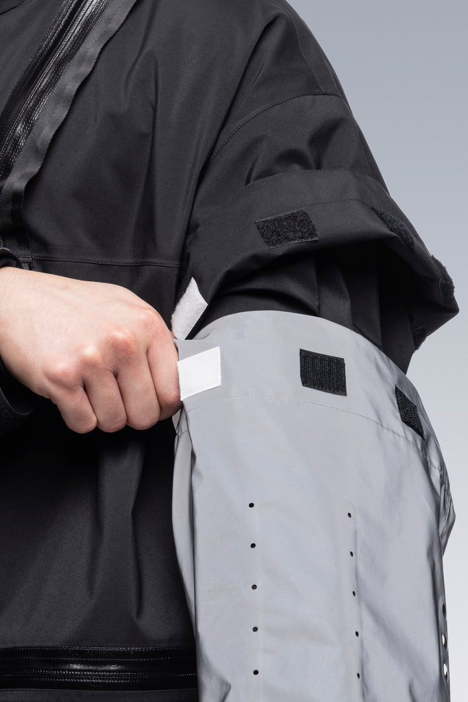 J115-GT 3L Gore-Tex Pro Interops Jacket - Black/Black