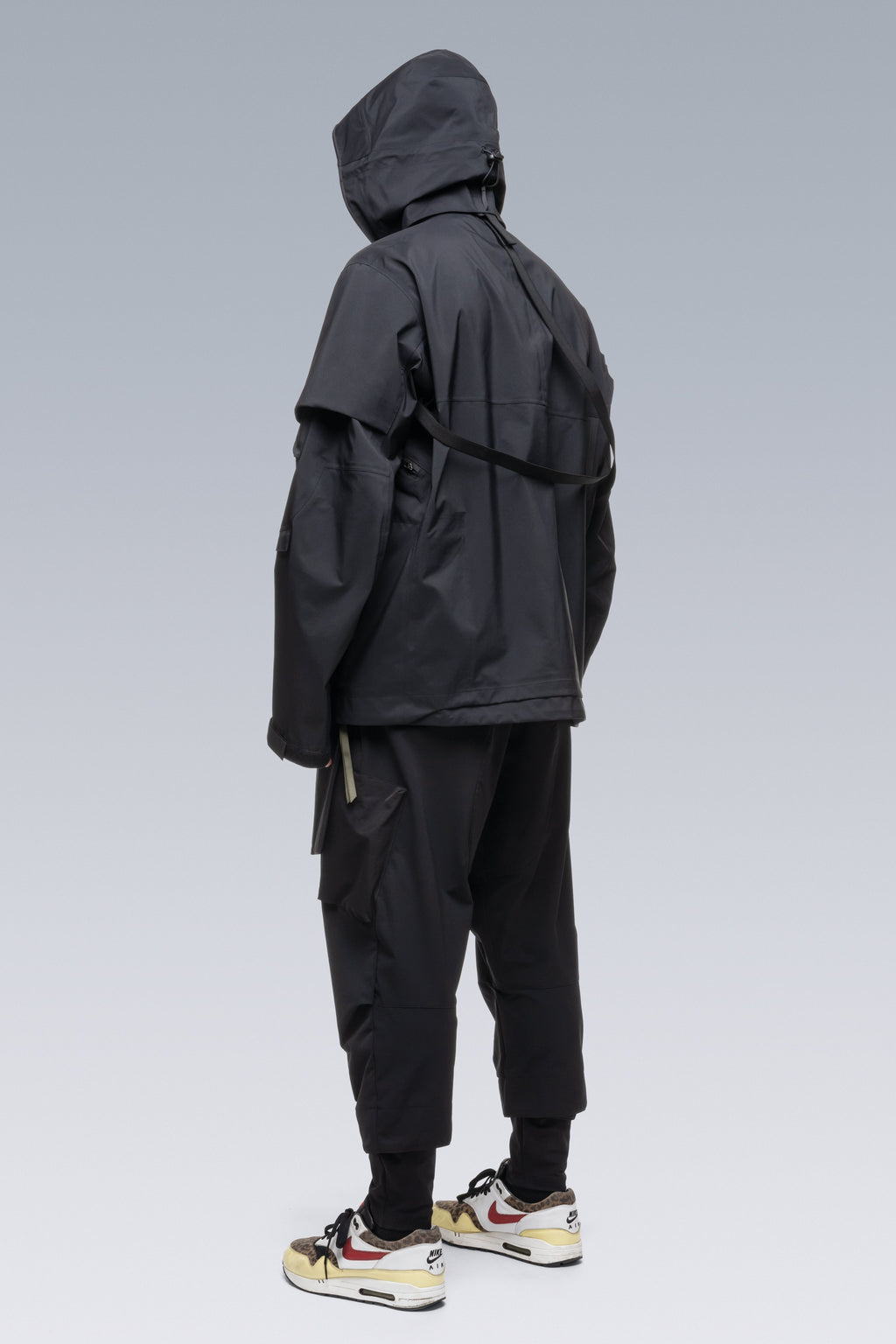 J1WTS-GT 3L Gore-Tex Pro Interops Jacket - Black