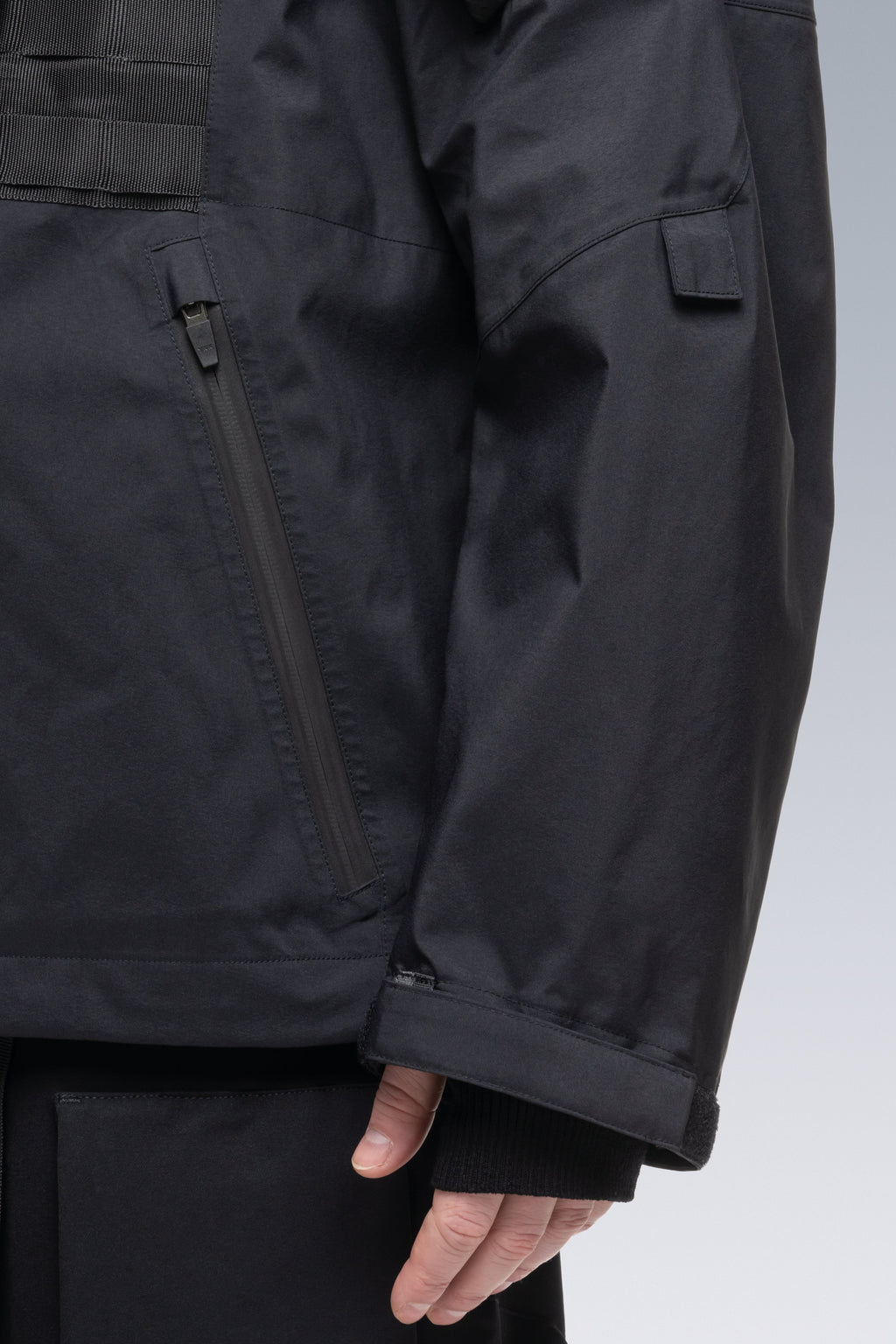 J1WTS-GT 3L Gore-Tex Pro Interops Jacket - RAF Green