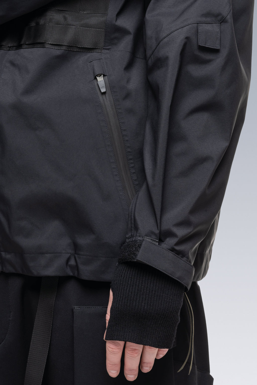 J1WTS-GT 3L Gore-Tex Pro Interops Jacket - RAF Green