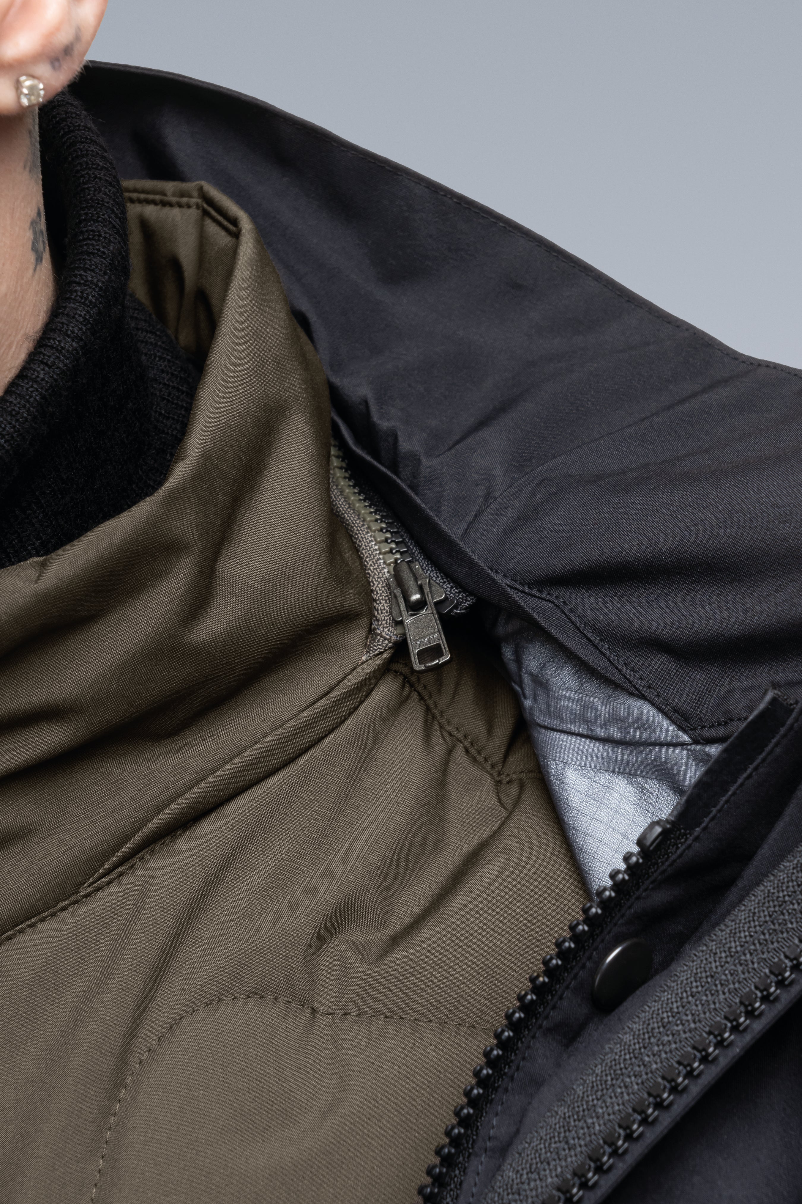 J1WTS-GT 3L Gore-Tex Pro Interops Jacket - Black