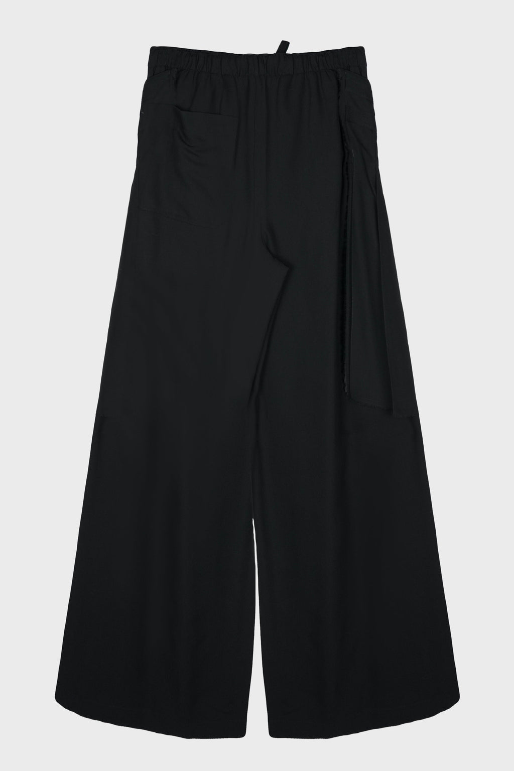 ERKE COMFORT LOUNGE PANTS WITH BELTED APRON BLACK