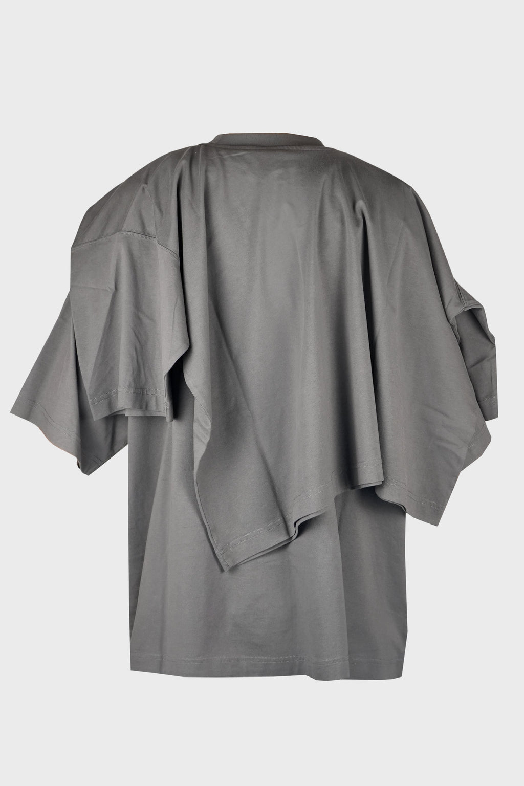 DOUBLE LAYERED T-SHIRT MAGNET