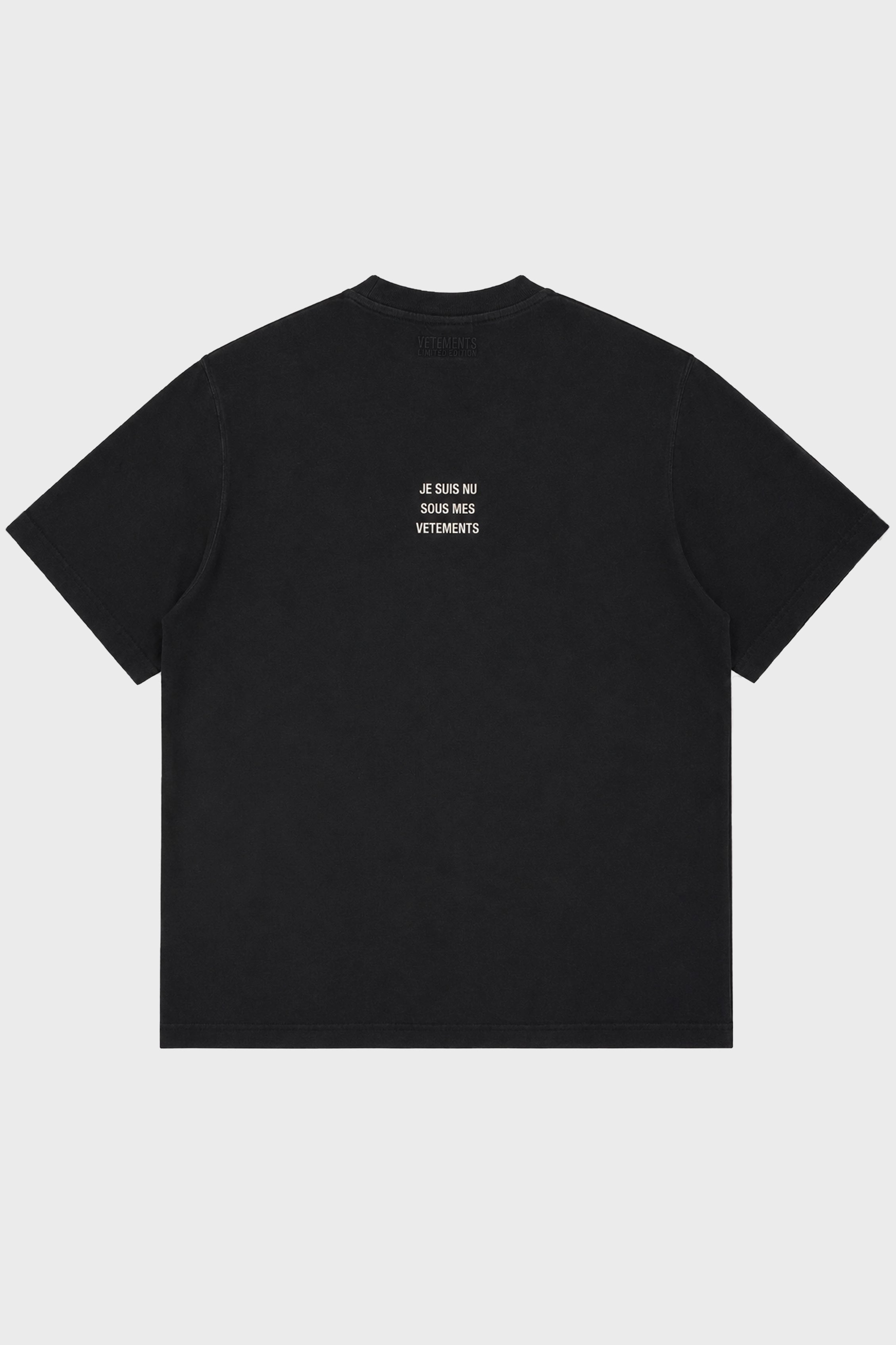 I AM NAKED UNDER MY CLOTHES REGULAR FIT T-SHIRT WASHED BLACK
