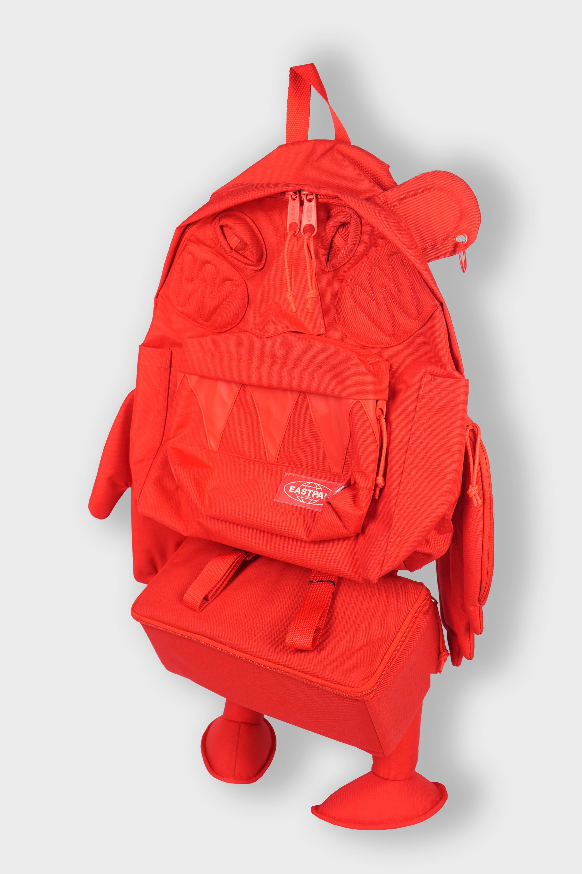 × EAST PAK MONSTER BACKPACK EXTENDED FLAME SCARLET